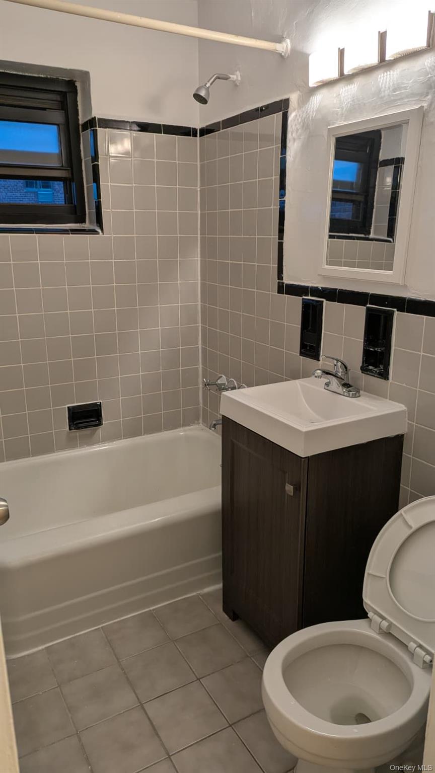 94-30 58th Avenue, Unit 5K photo 3