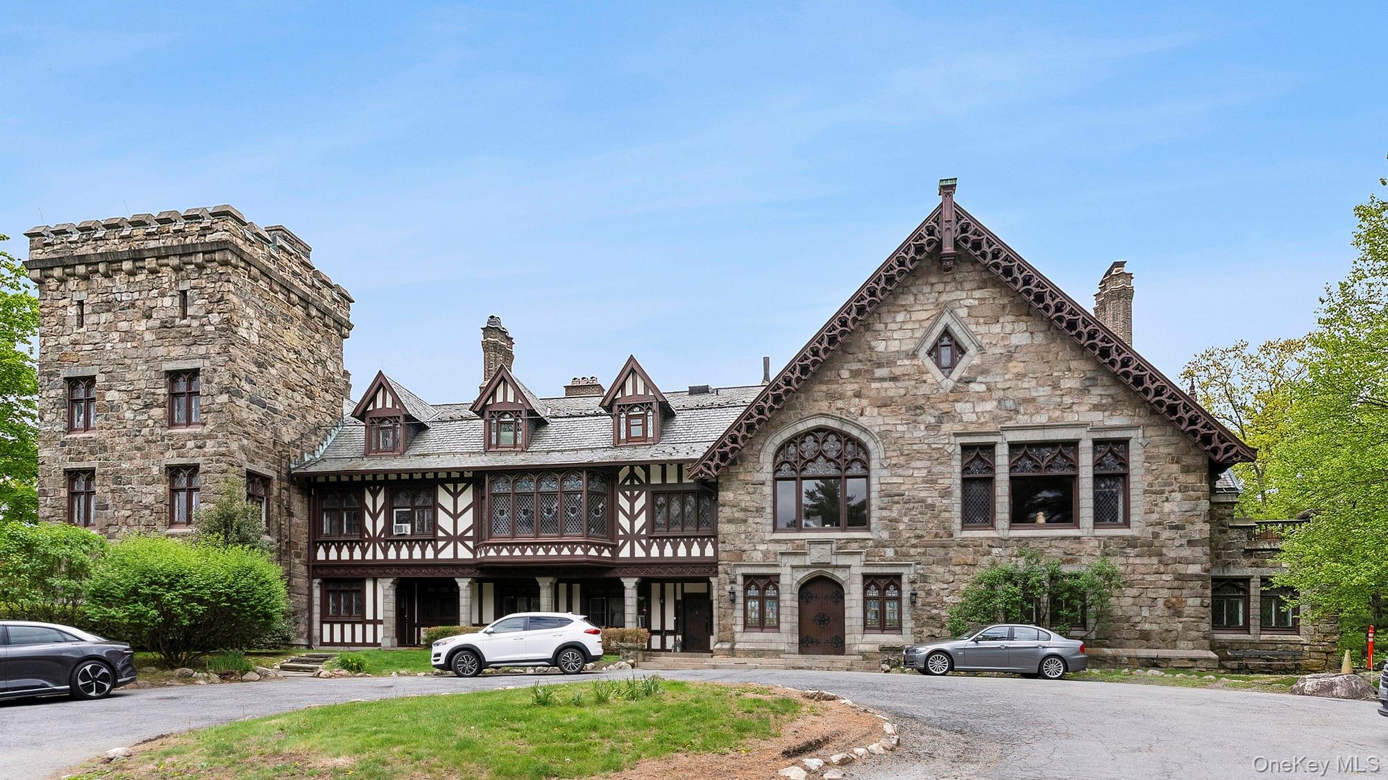 61 Crows Nest Road, Unit 6