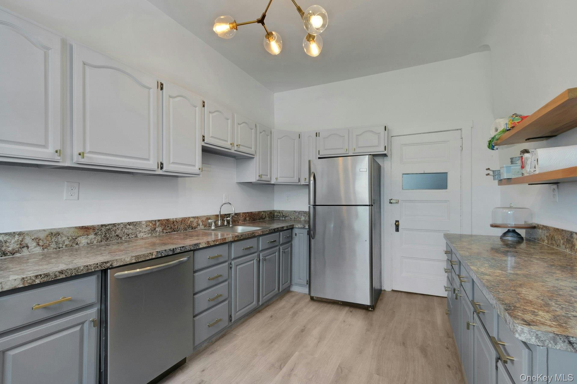 61 Crows Nest Road, Unit 6 photo 21