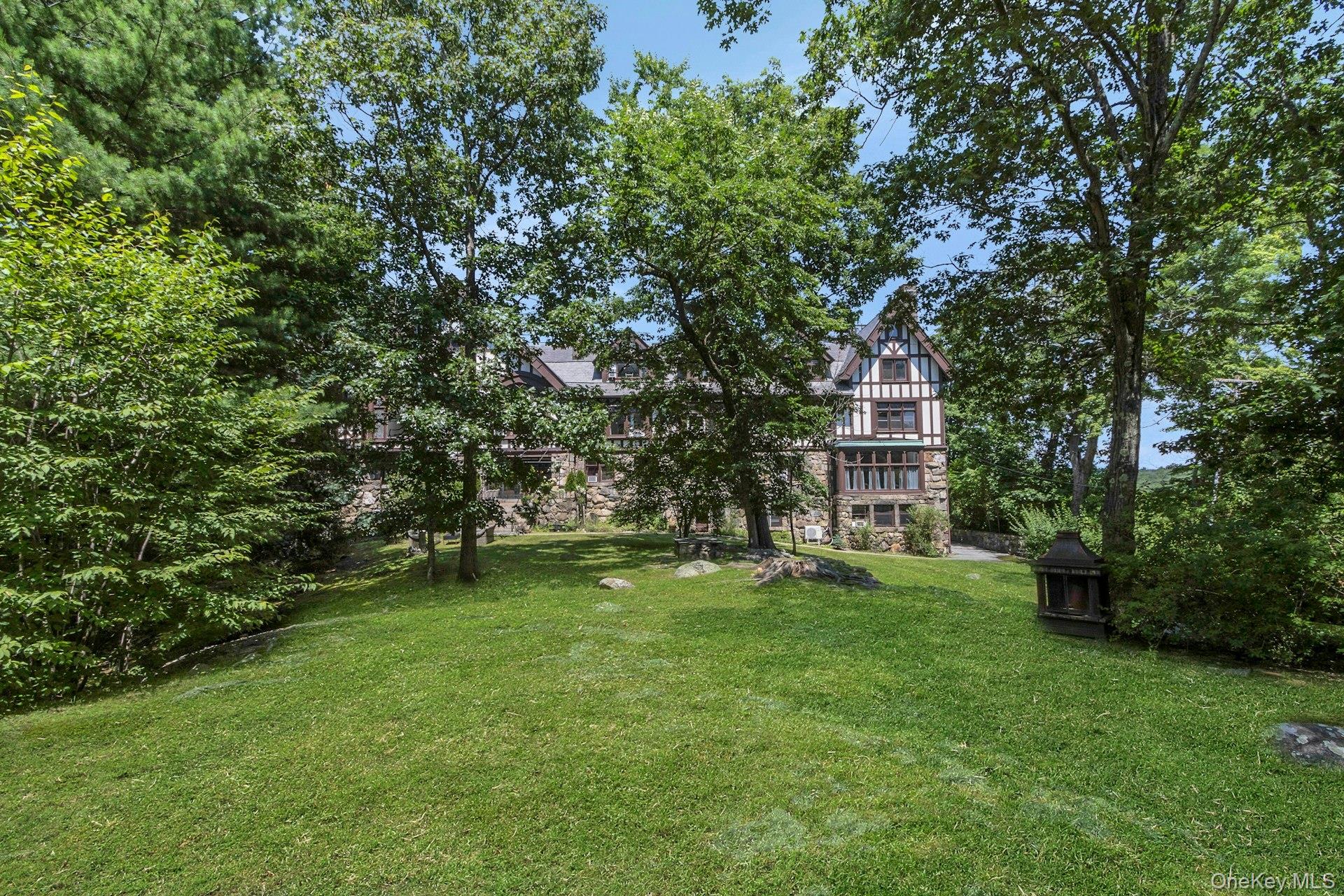 61 Crows Nest Road, Unit 6 photo 27
