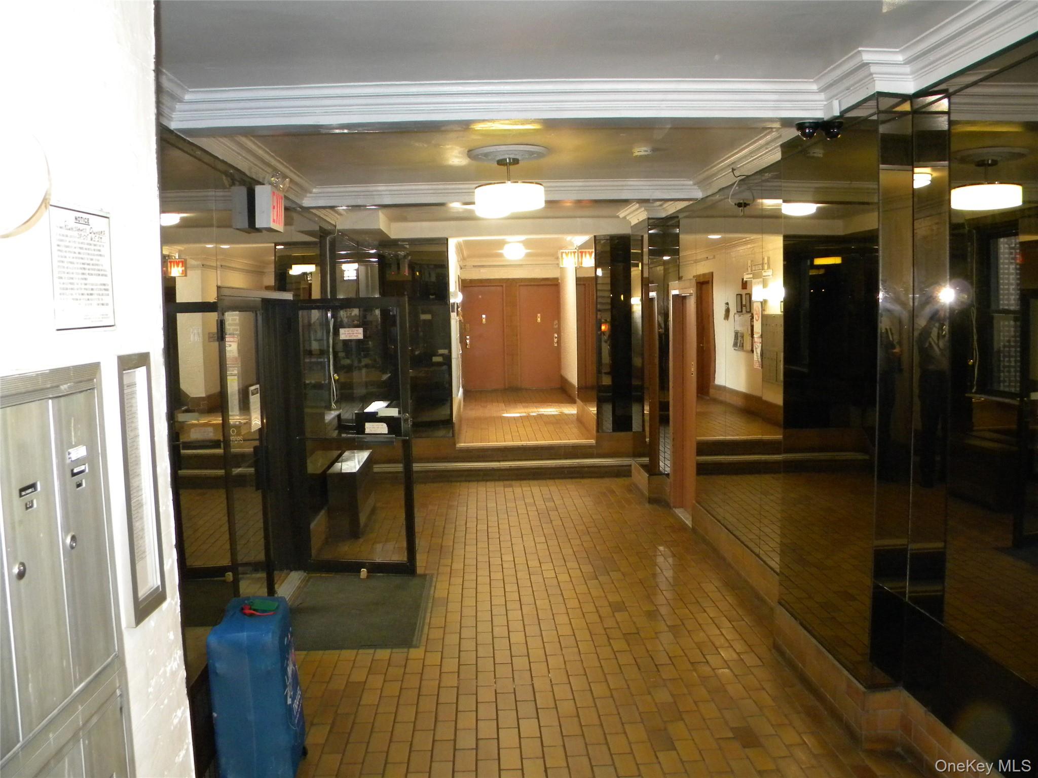 38-05 65 Street, Unit 1H photo 2