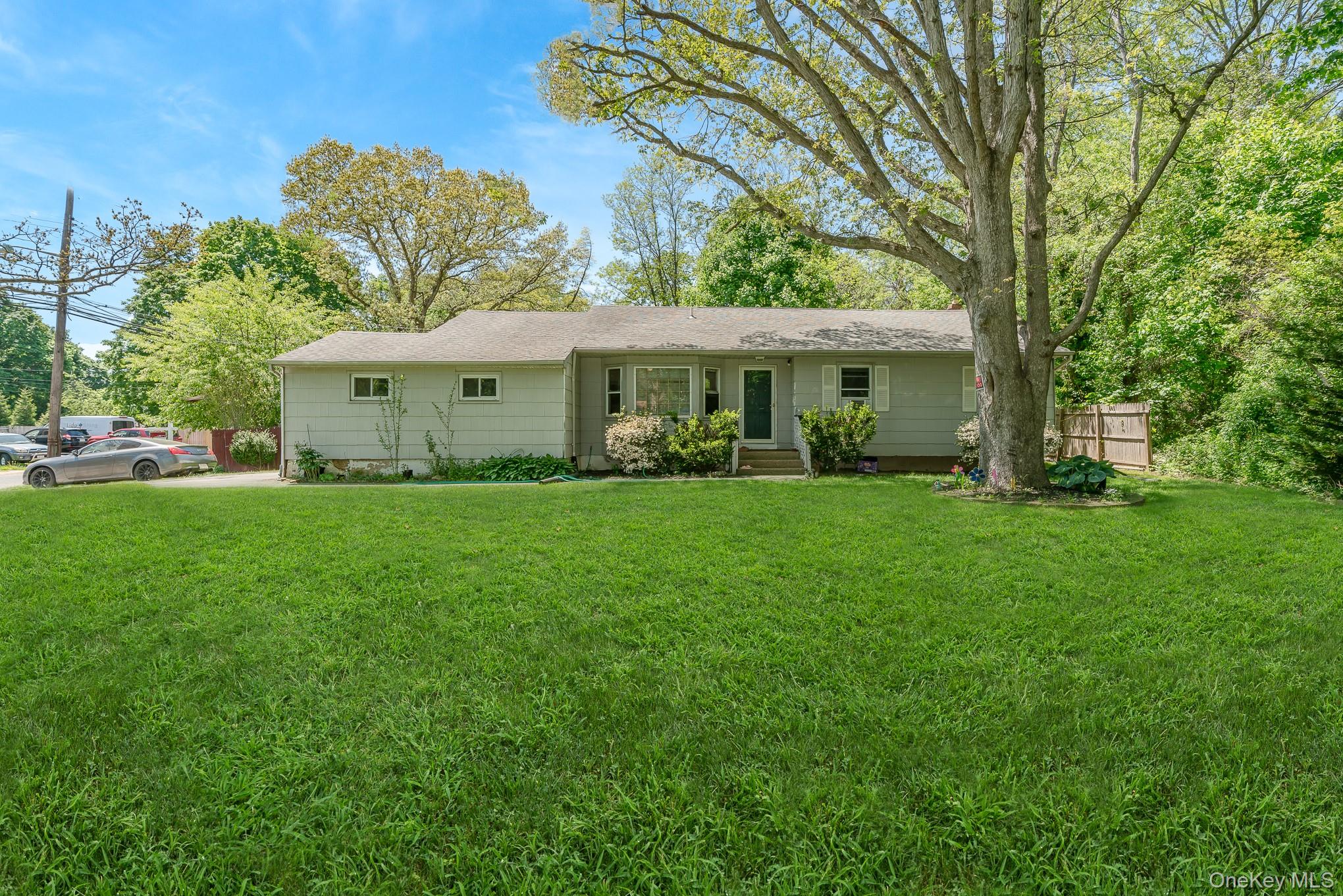103 Gates Avenue – For Sale