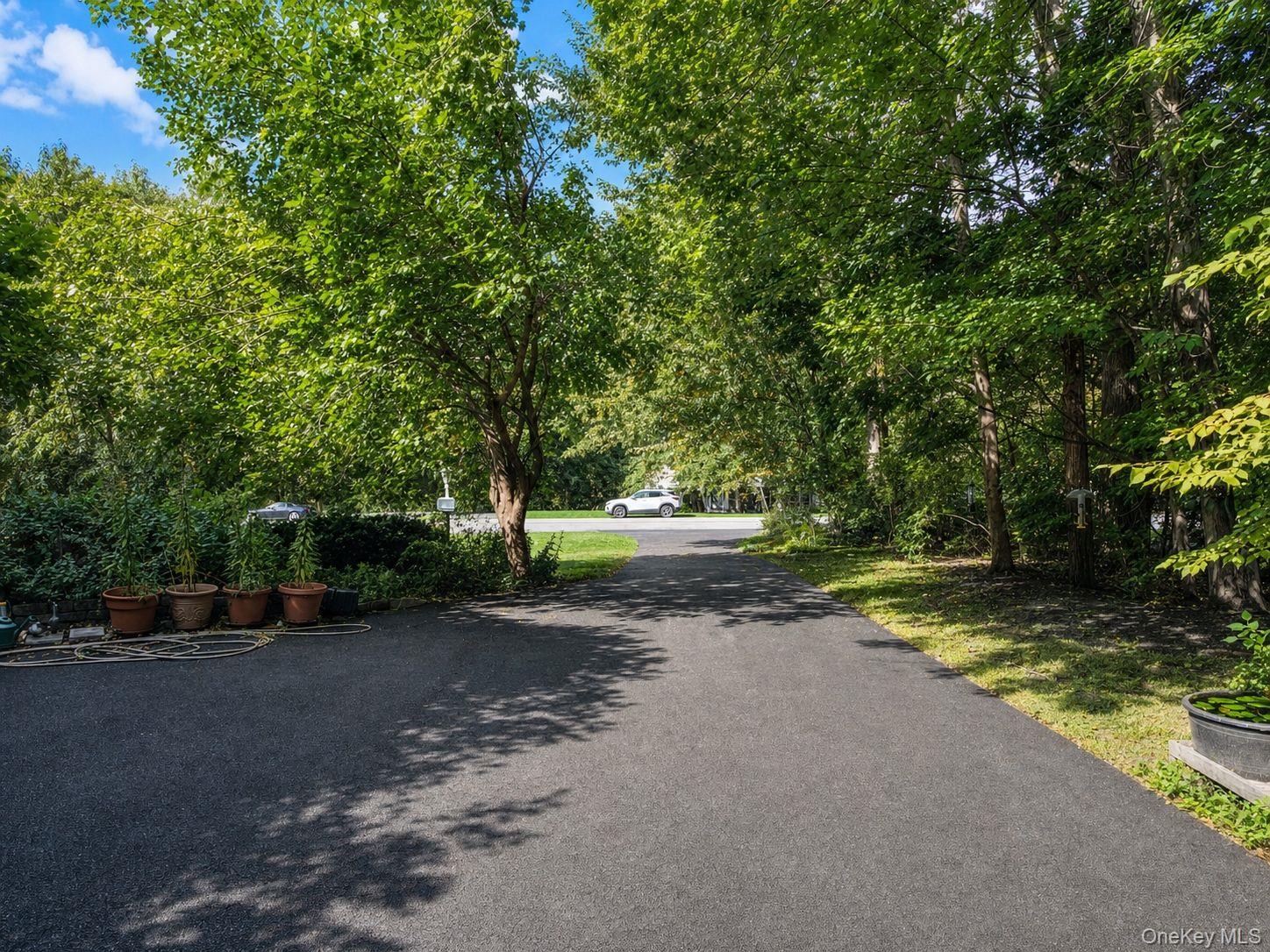 115 Foxwood Drive S – For Sale photo 38