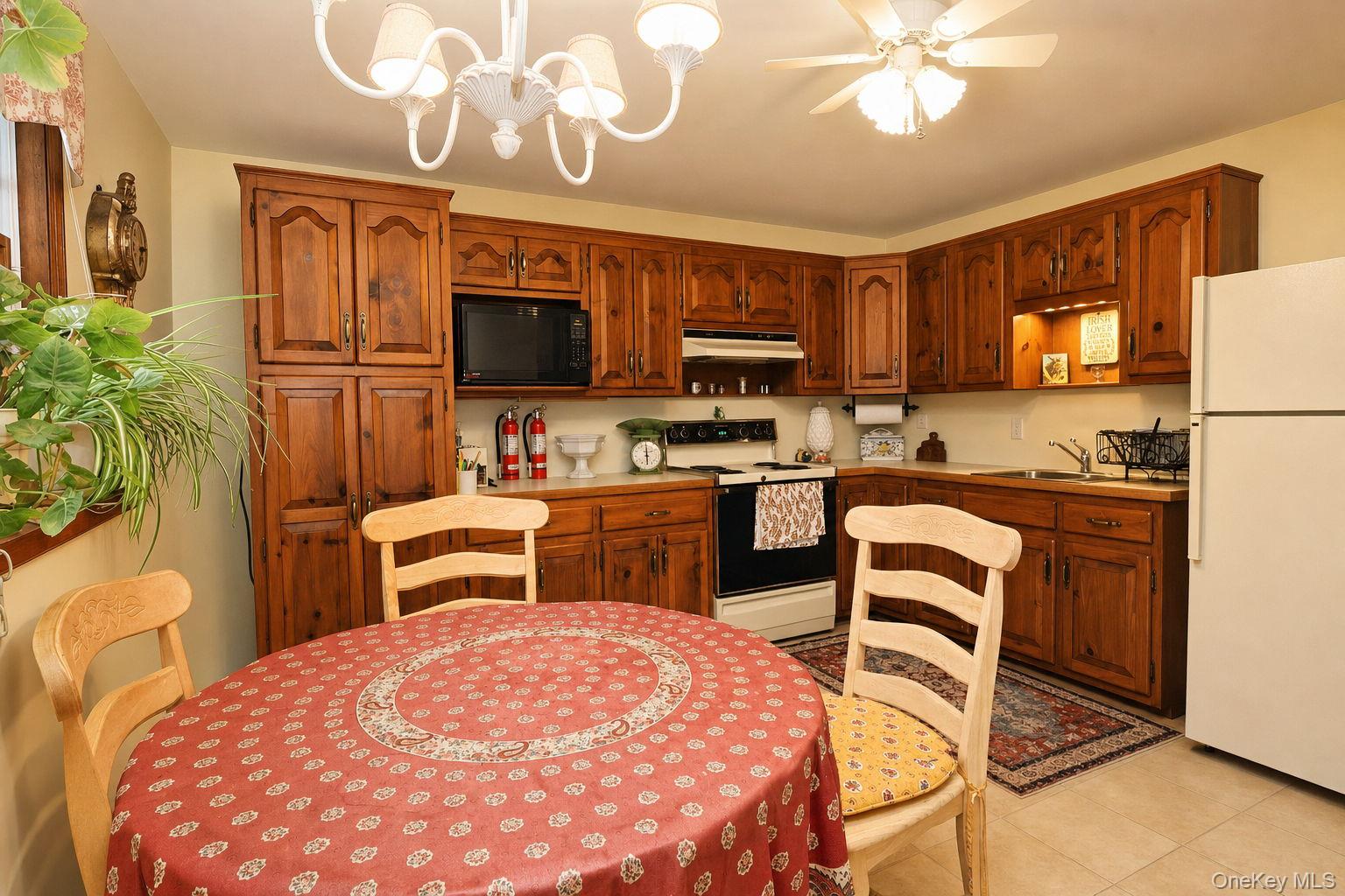 115 Foxwood Drive S – For Sale photo 23