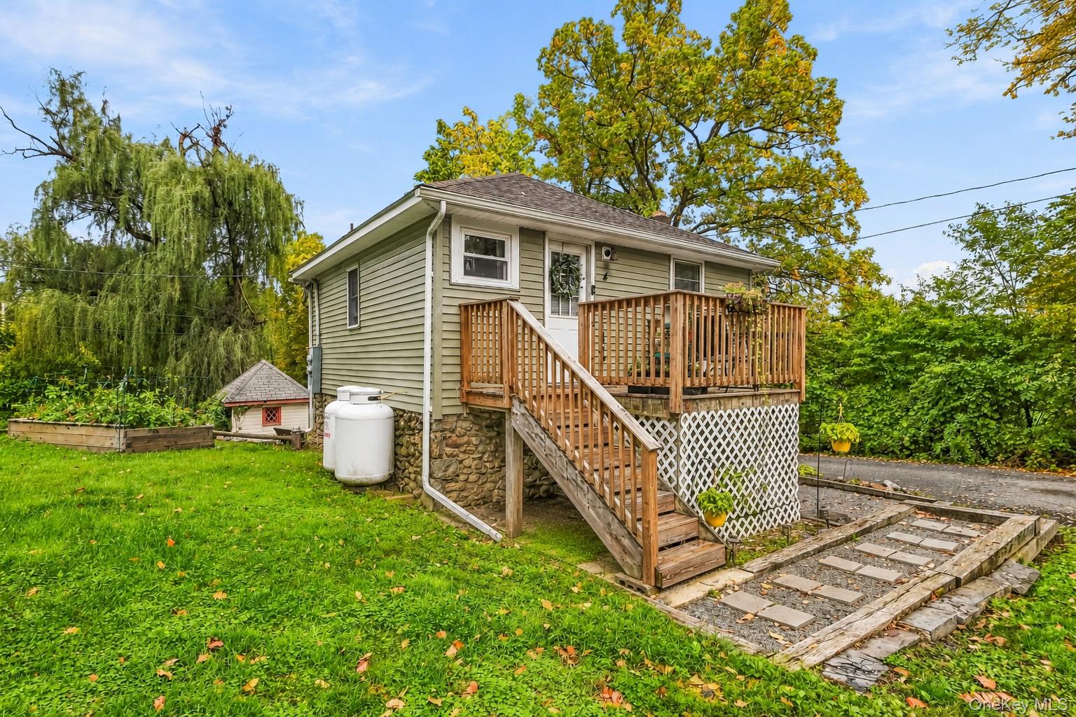 2 Iris Road – For Sale photo 32
