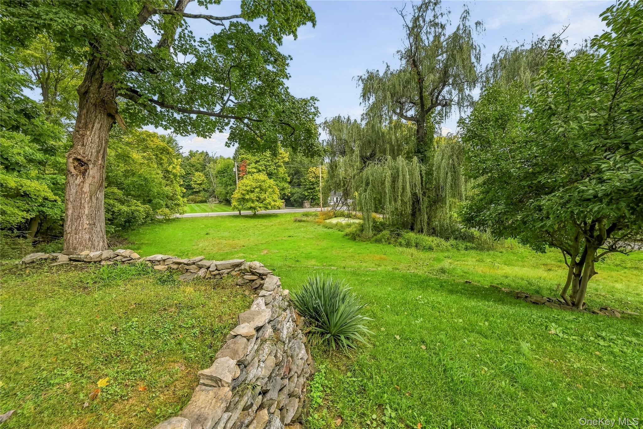 2 Iris Road – For Sale photo 42