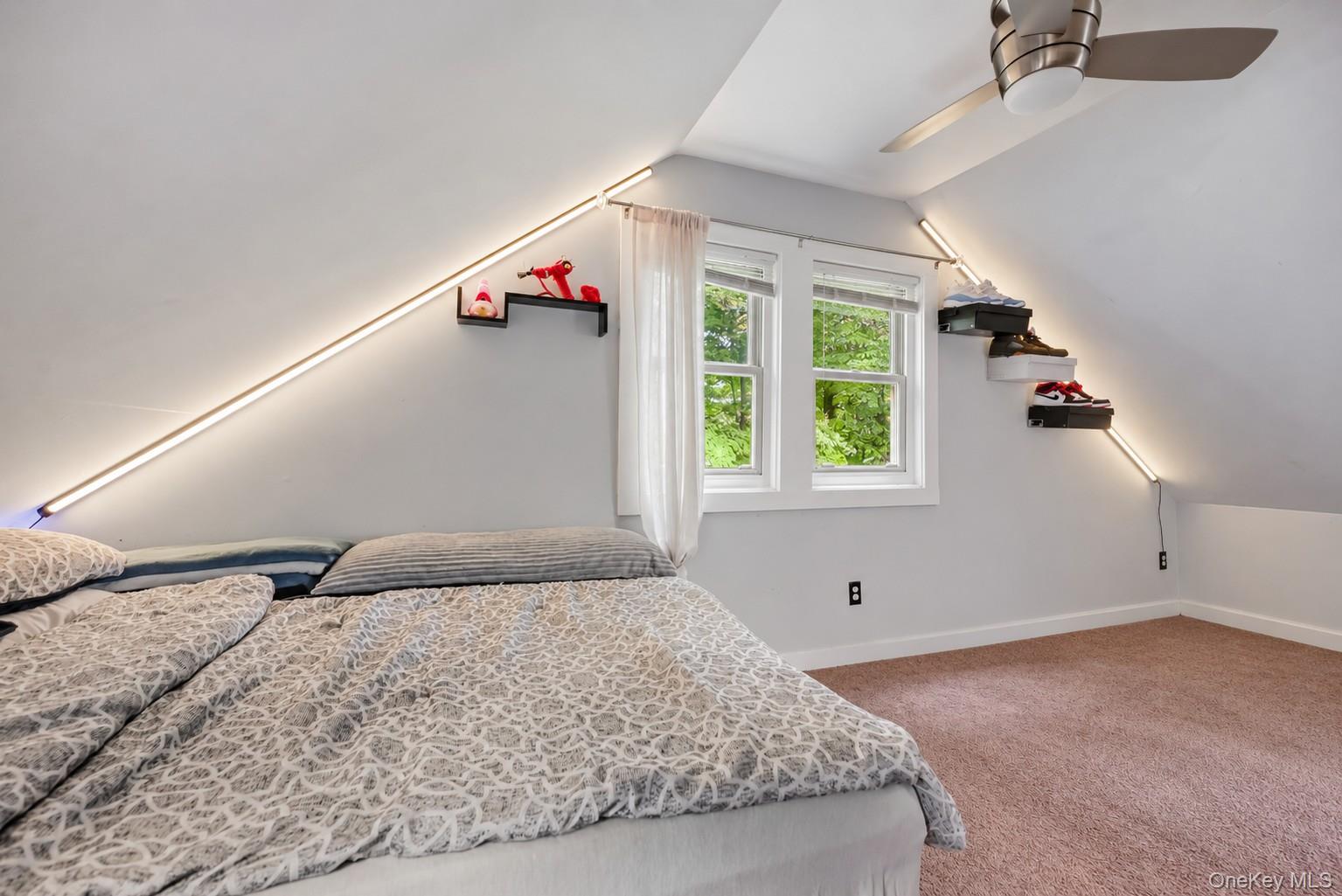 2 Iris Road – For Sale photo 28
