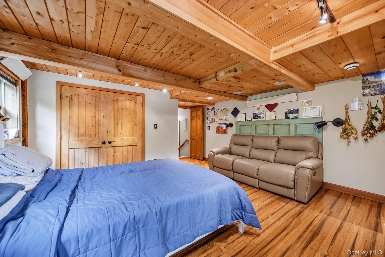 2 Iris Road – For Sale photo 23