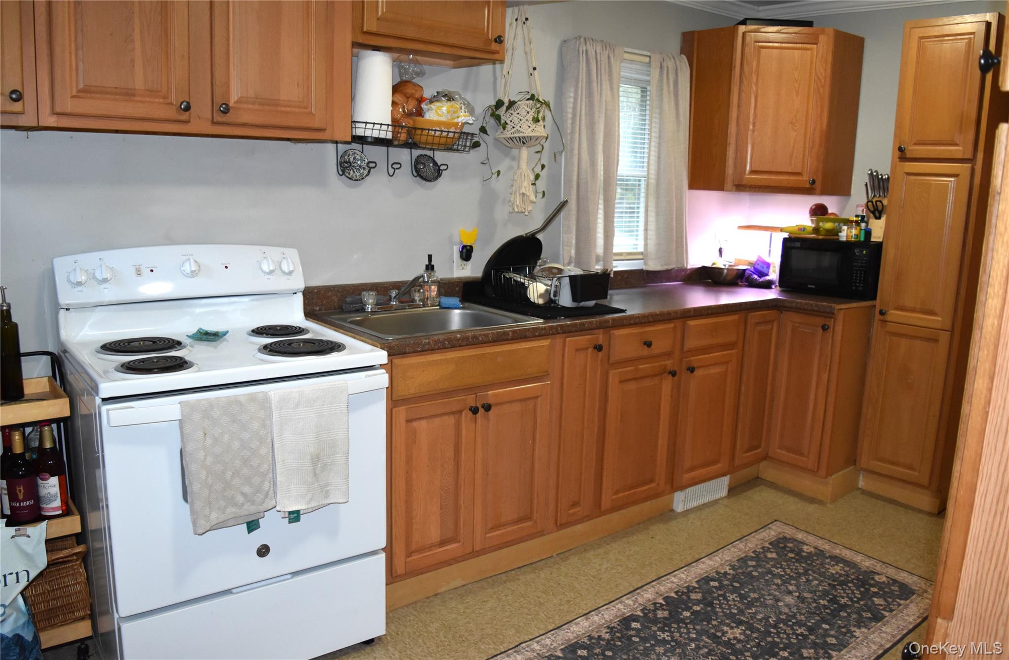 2 Iris Road – For Sale photo 36