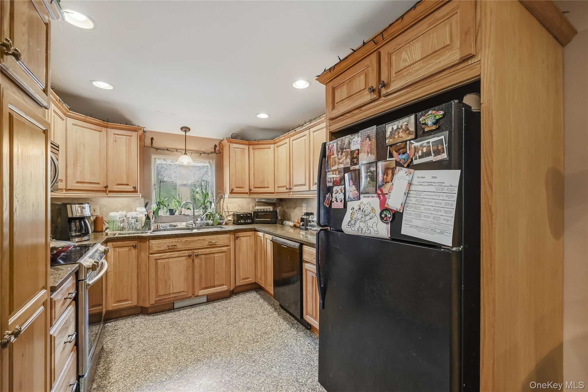 2 Iris Road – For Sale photo 15