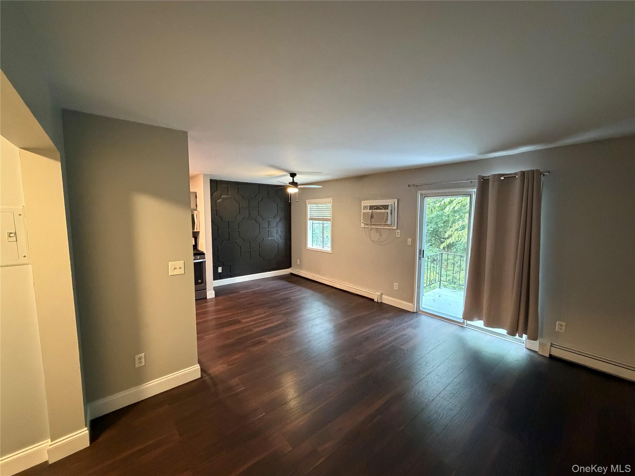 14 Fern Court, Unit H photo 3