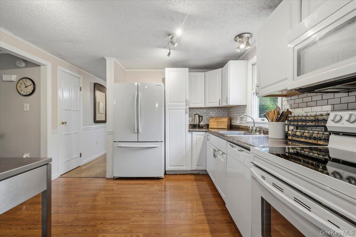 393 Railroad Avenue – For Sale photo 11