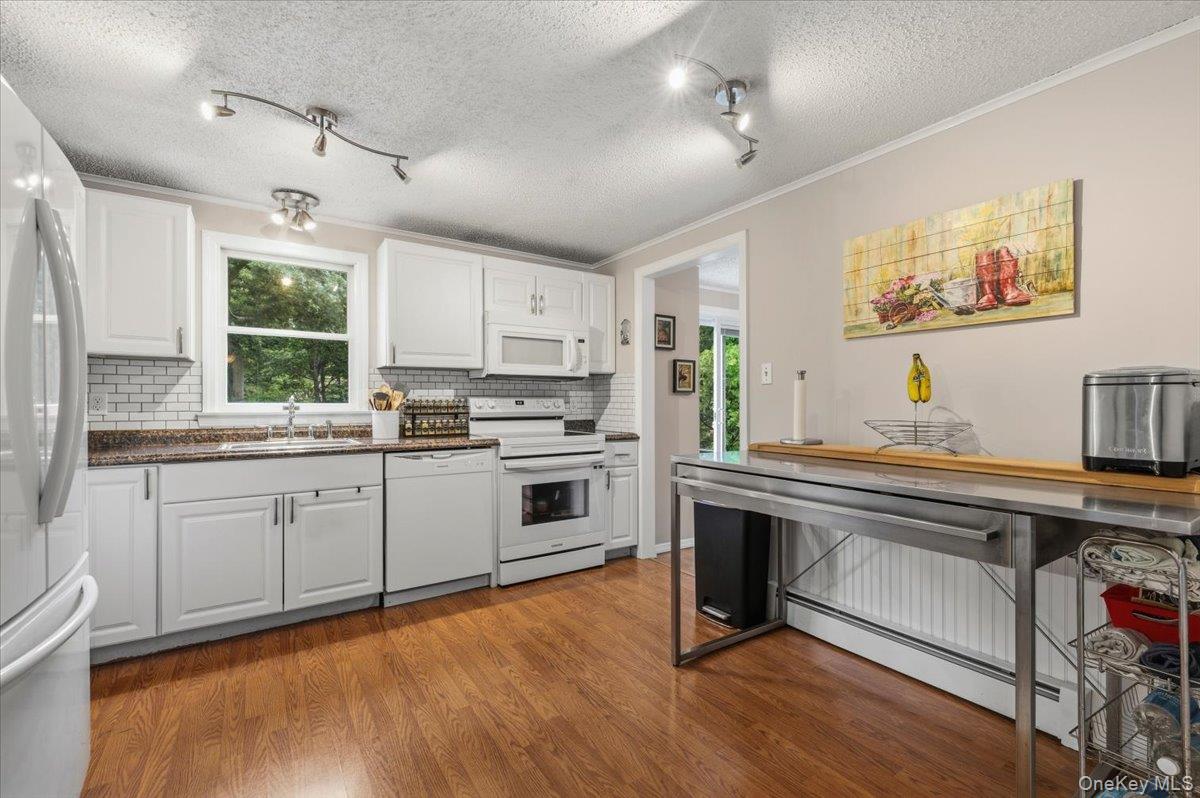 393 Railroad Avenue – For Sale photo 13