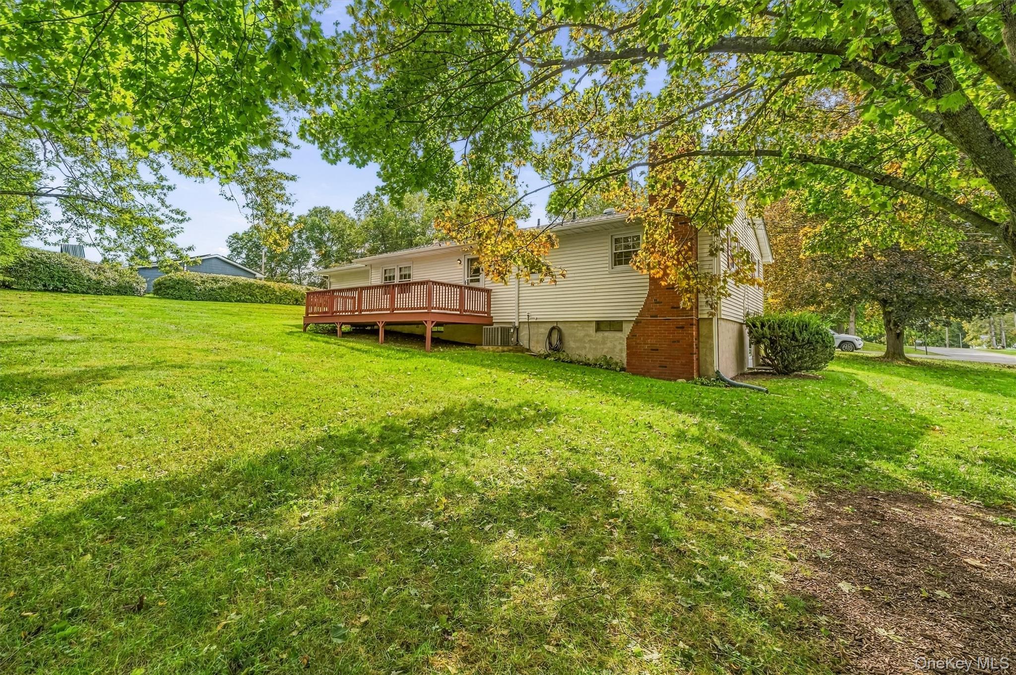 38 Blossom Lane – For Sale photo 33
