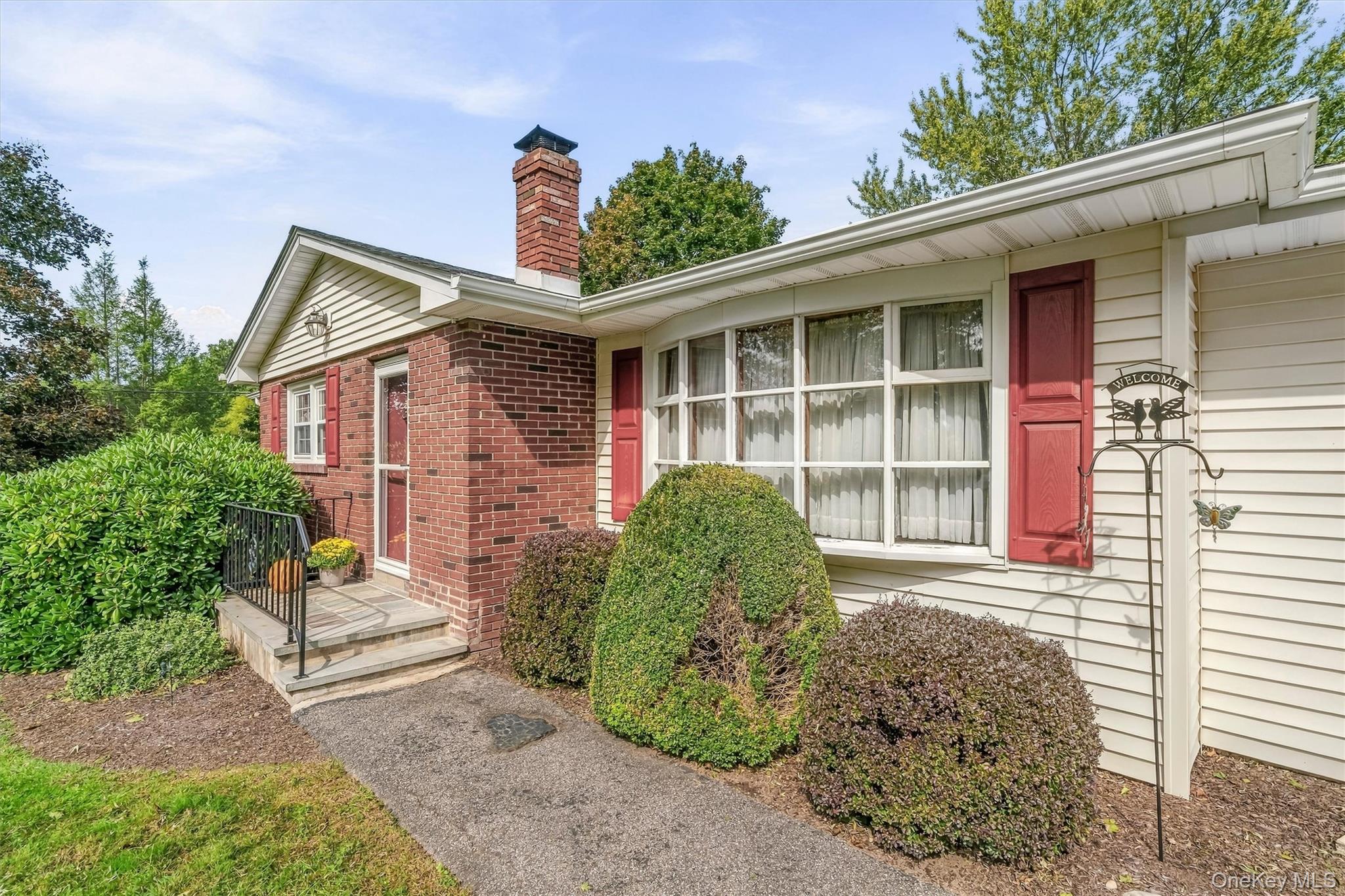 38 Blossom Lane – For Sale photo 4