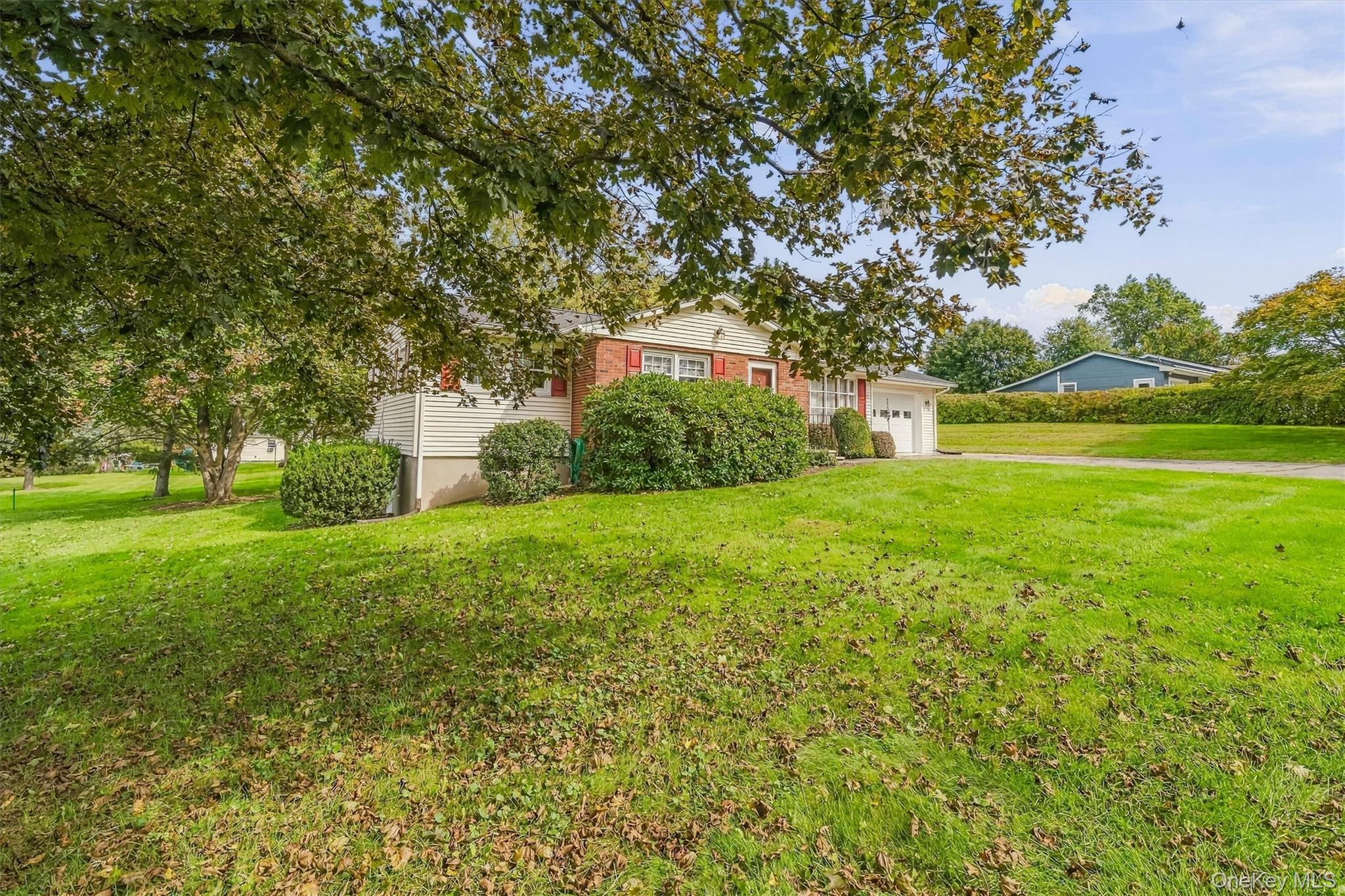 38 Blossom Lane – For Sale photo 3