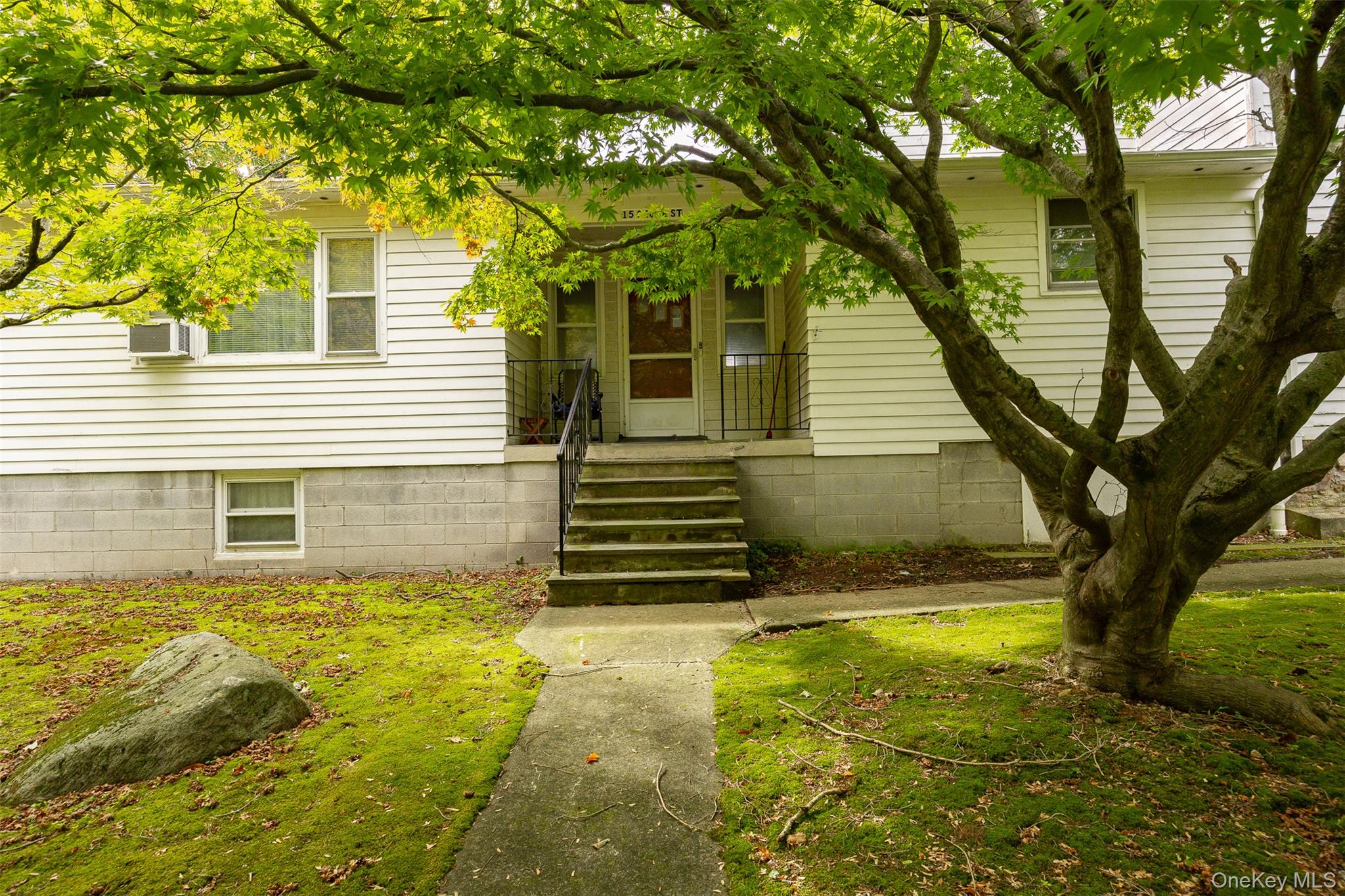 15 Cedar Street – For Sale photo 3