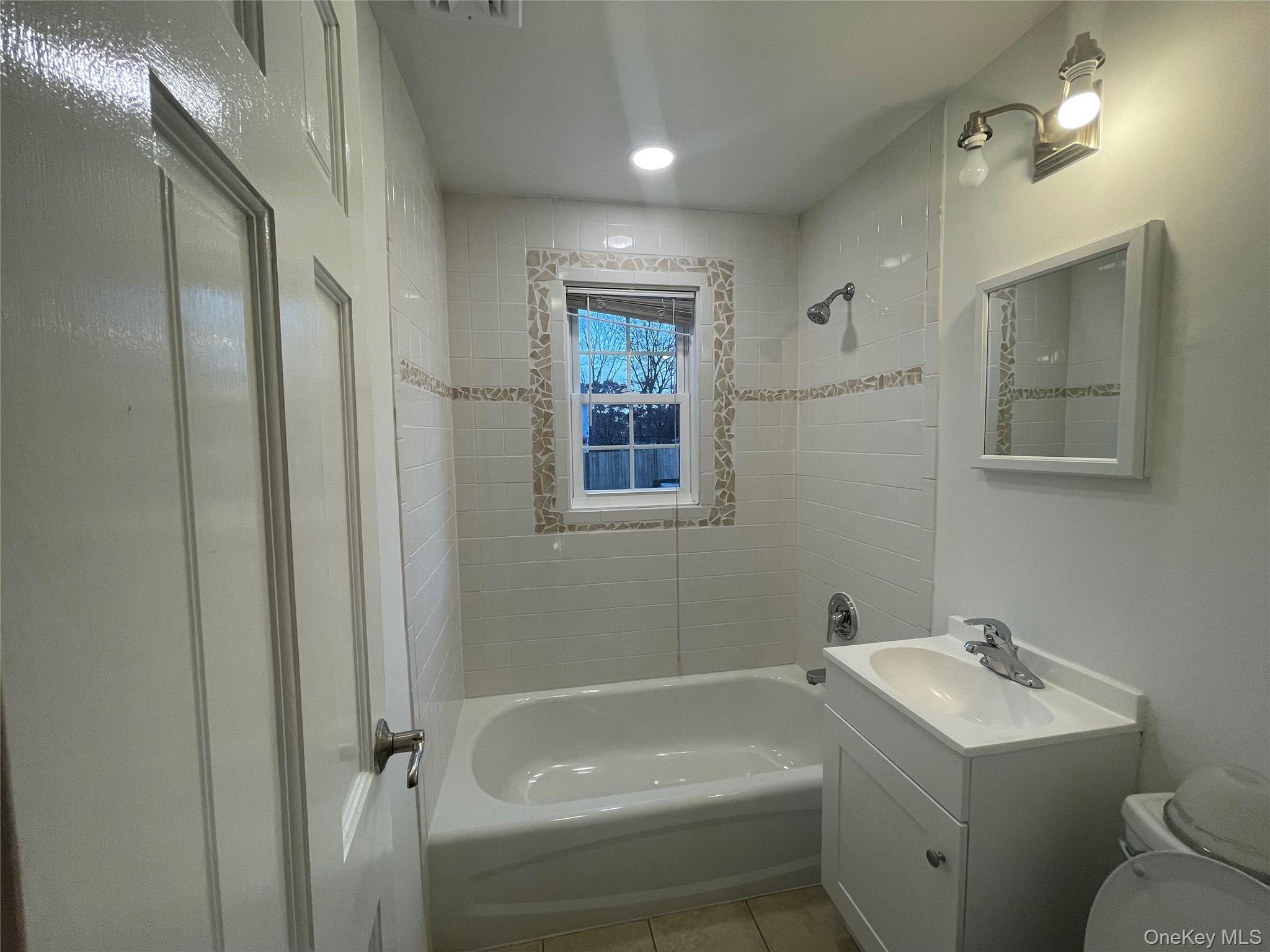 368 Ontario Street – For Rent photo 6