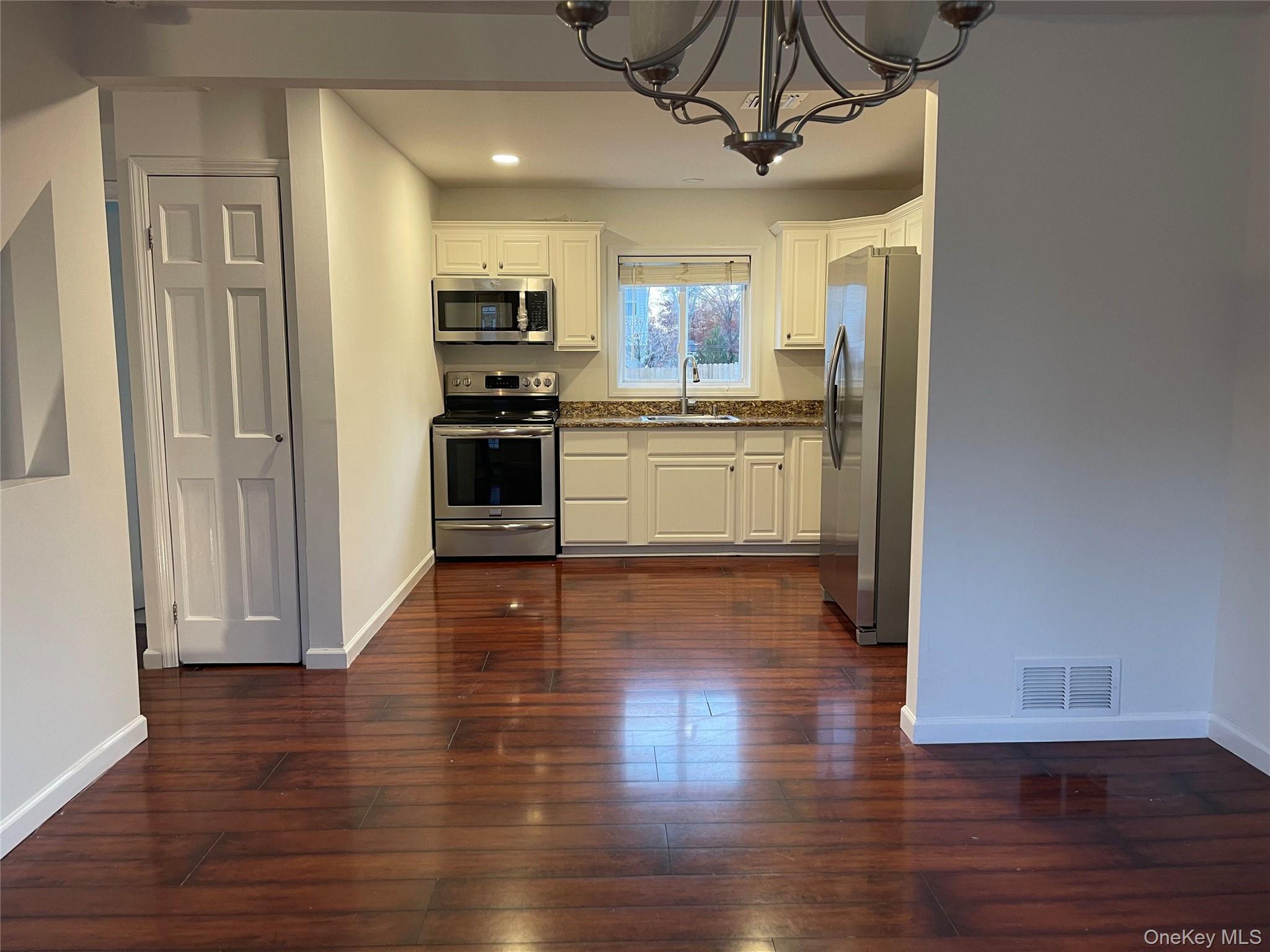 368 Ontario Street – For Rent photo 12