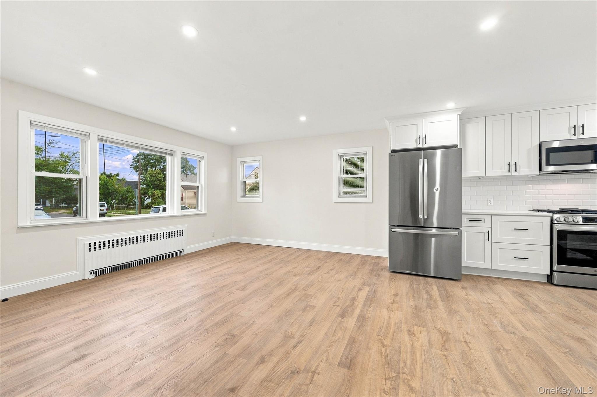 60 Mirin Avenue, Unit 1st Floor photo 6