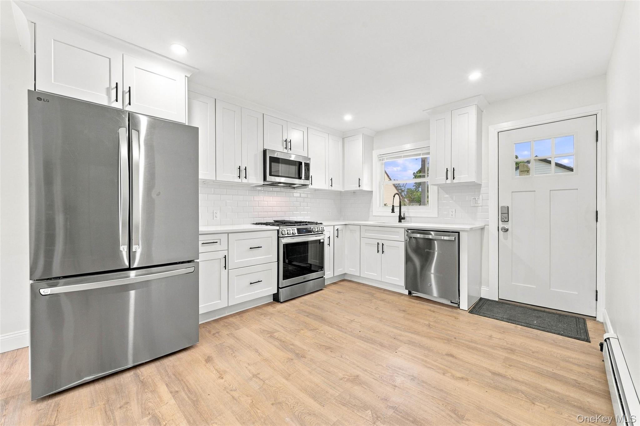 60 Mirin Avenue, Unit 1st Floor photo 7