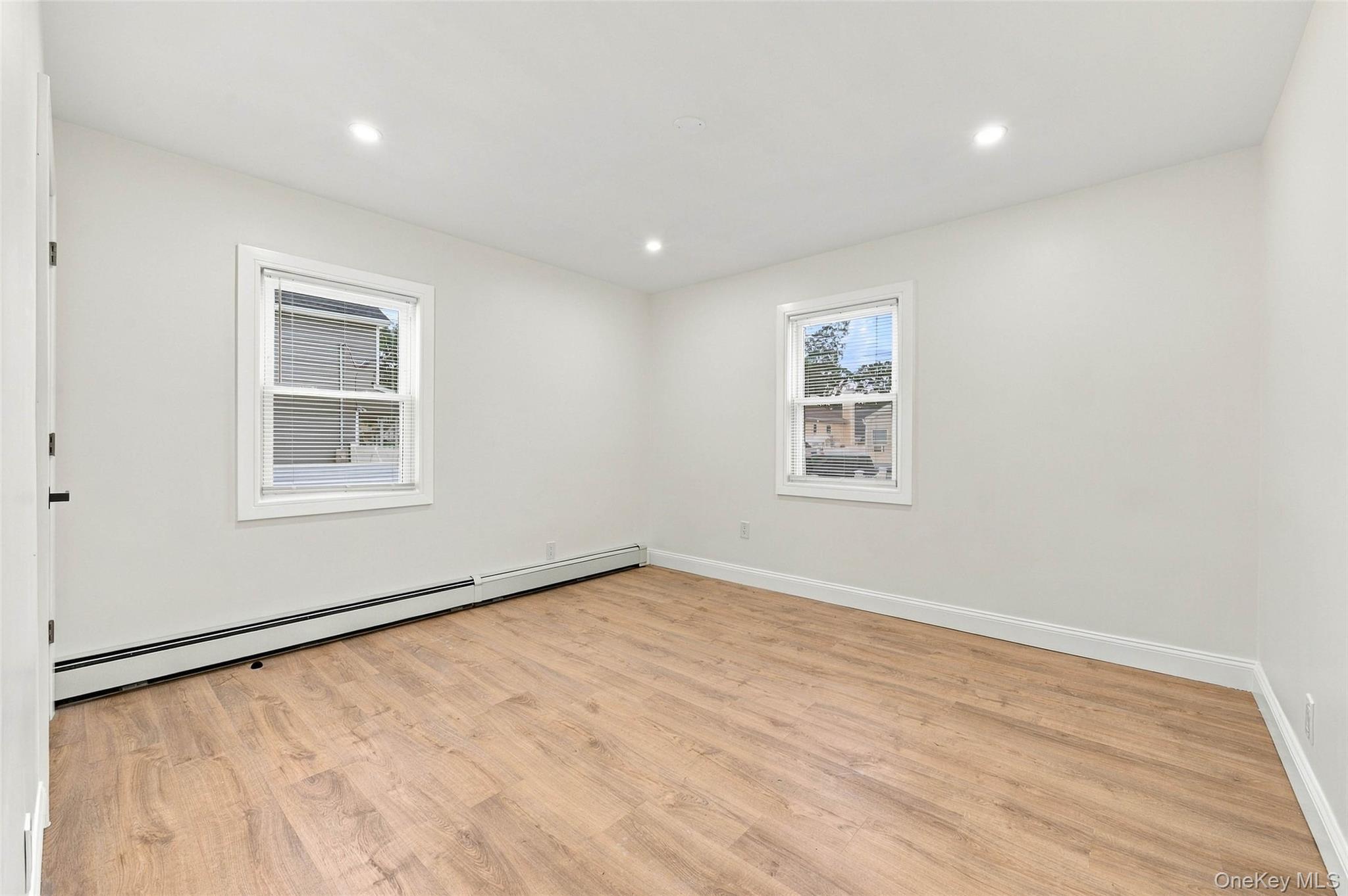 60 Mirin Avenue, Unit 1st Floor photo 9