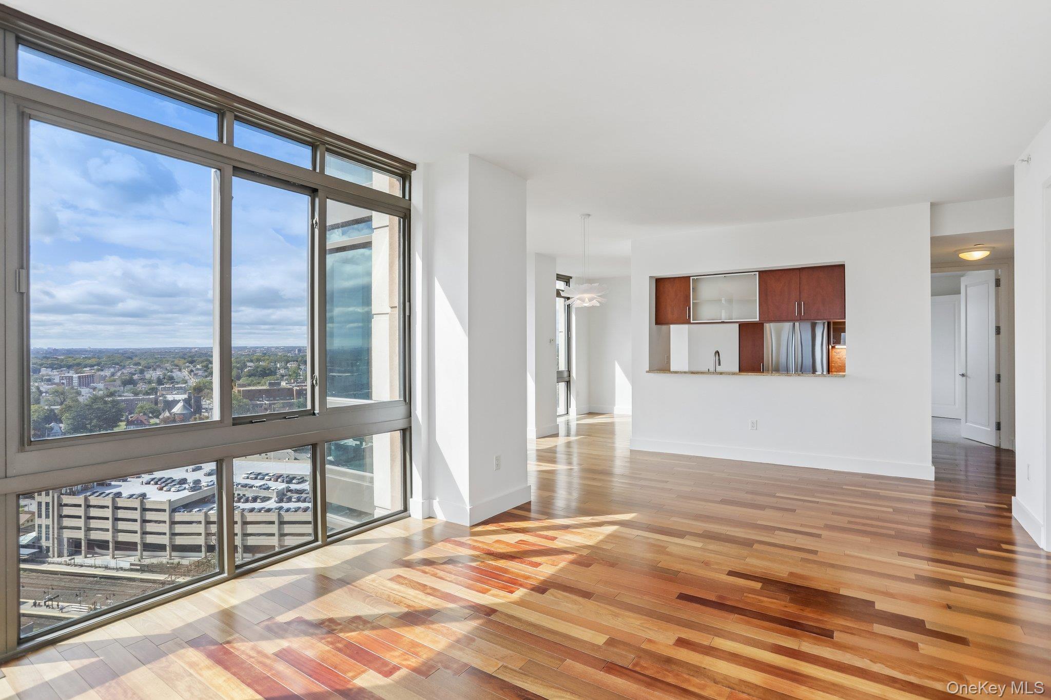 175 Huguenot Street, Unit 2006 photo 11