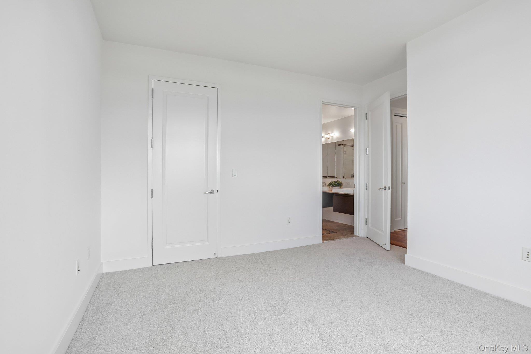175 Huguenot Street, Unit 2006 photo 24
