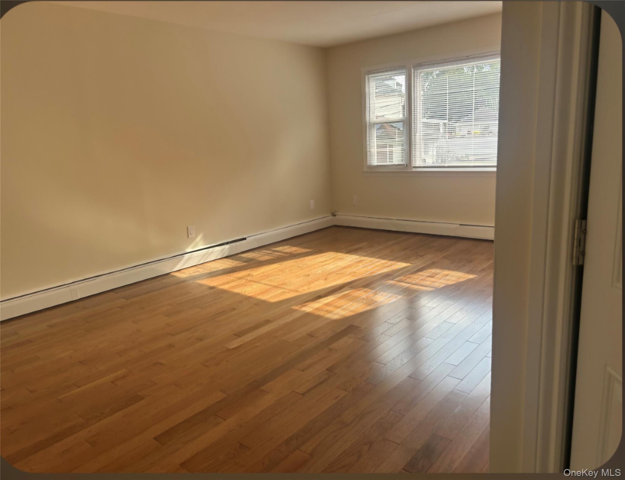 130 Staunton Ave – For Rent photo 4