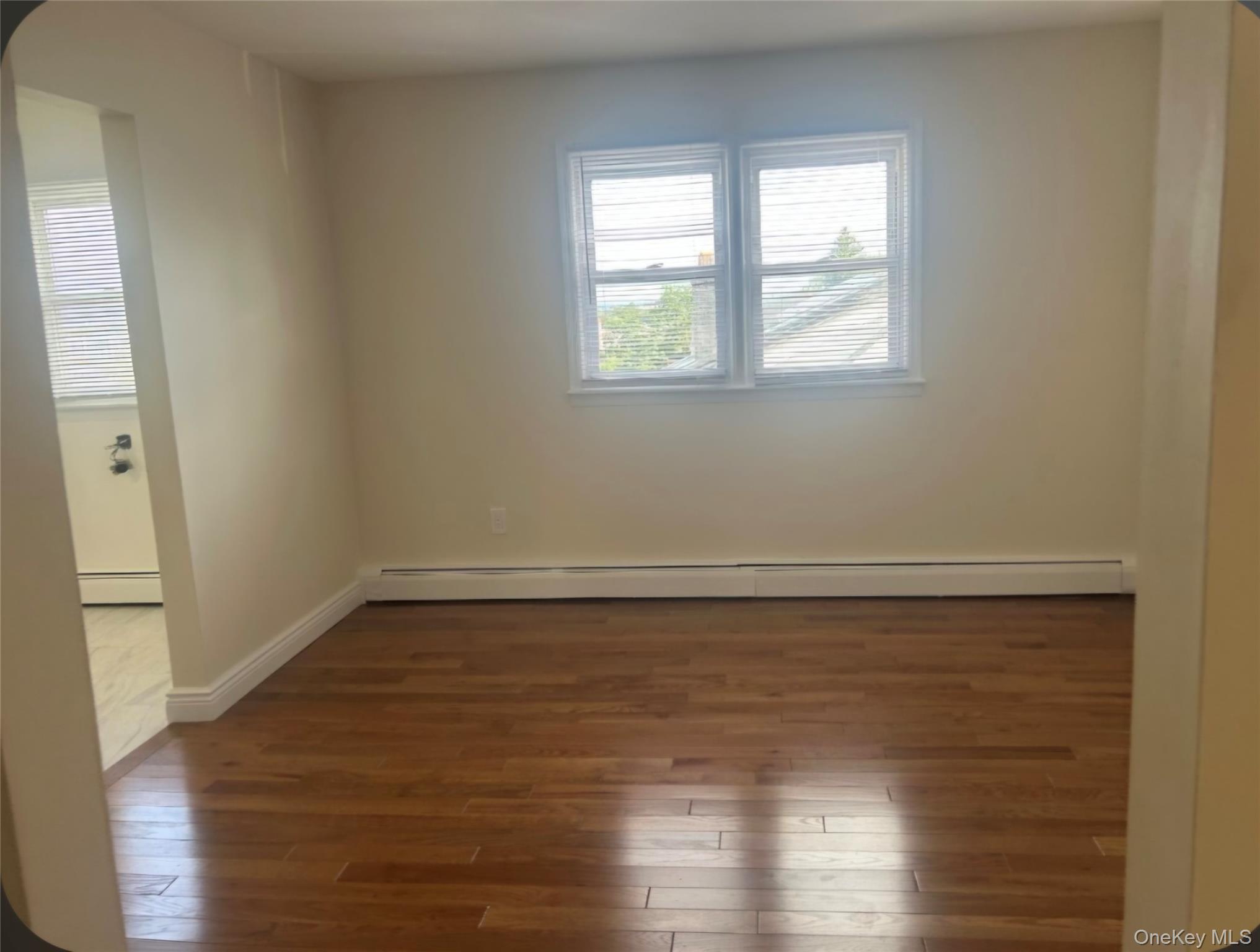 130 Staunton Ave – For Rent photo 3