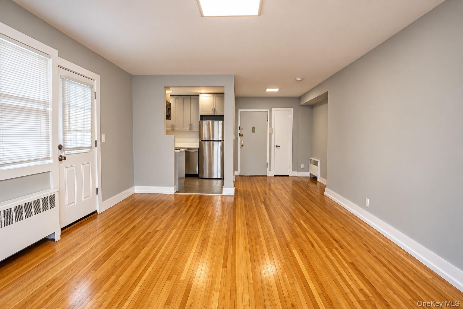 242 E Broadway, Unit 1 photo 7