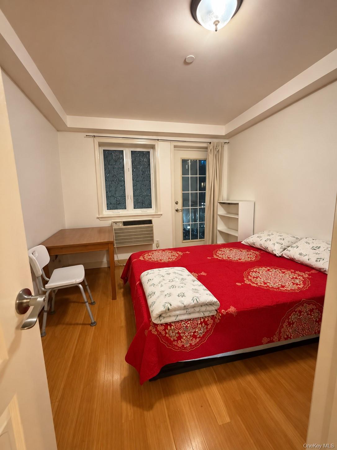 14336 37th Avenue, Unit 3D photo 5