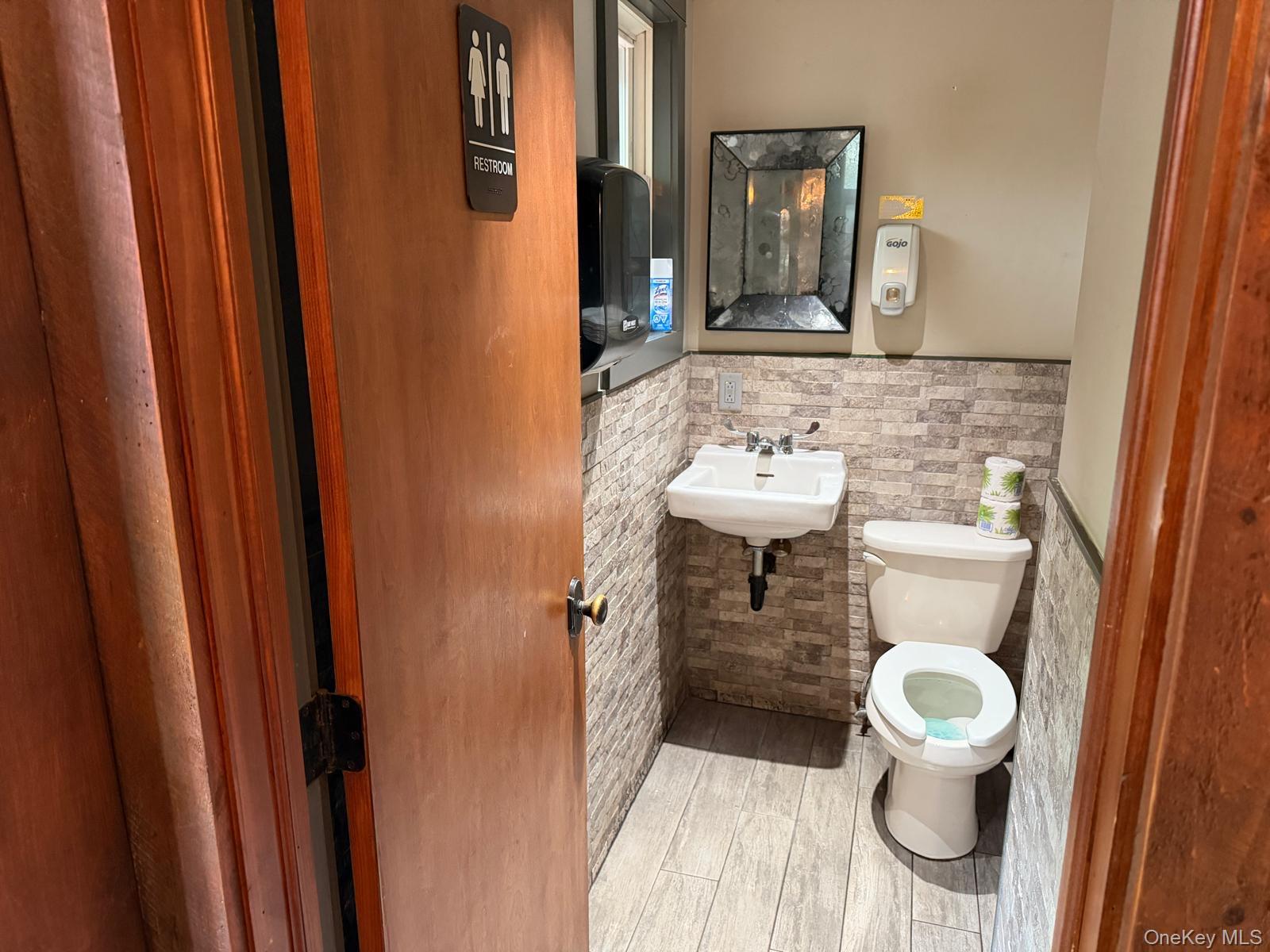 202 Main Street – For Rent photo 37
