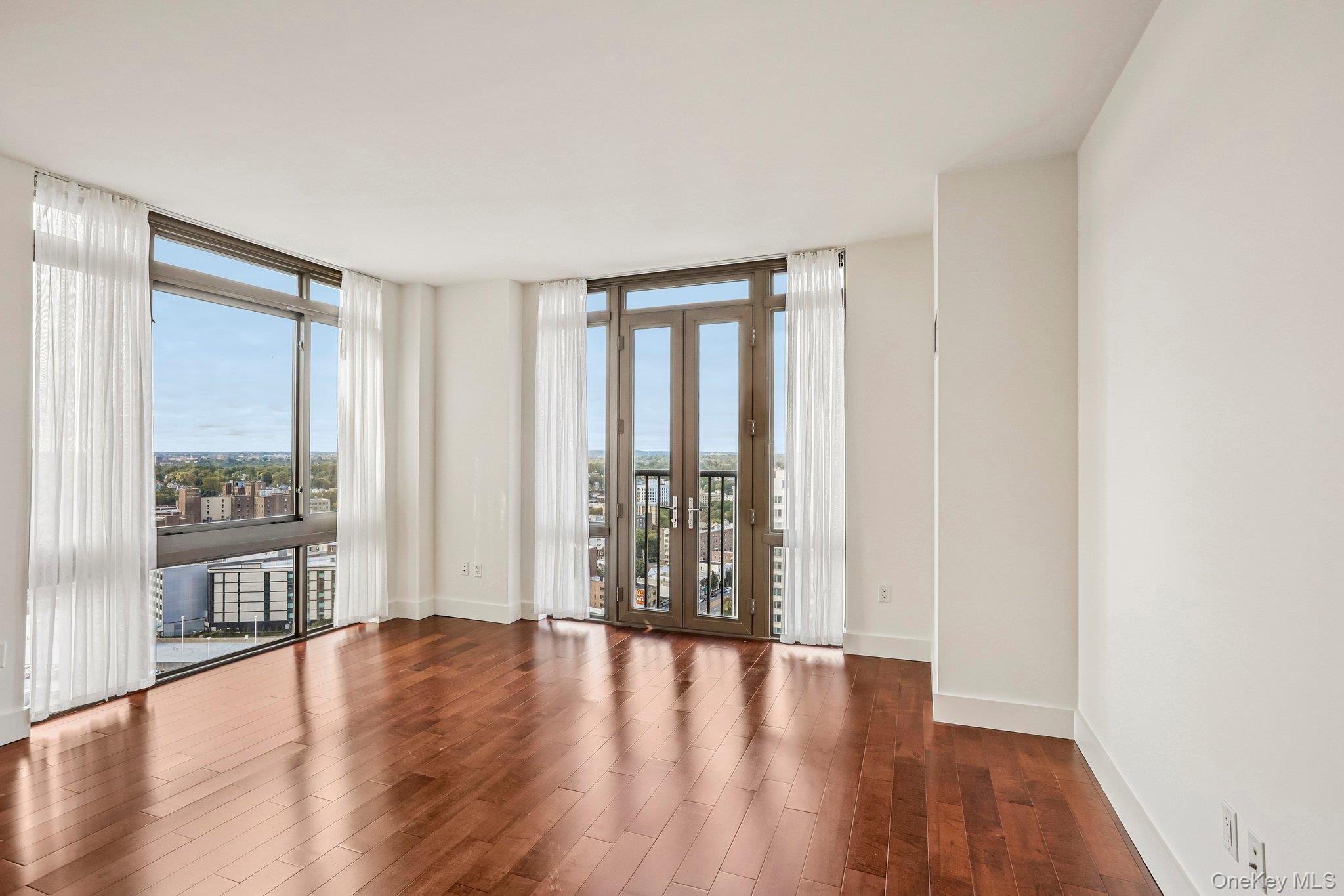 175 Huguenot Street, Unit 2107 photo 9