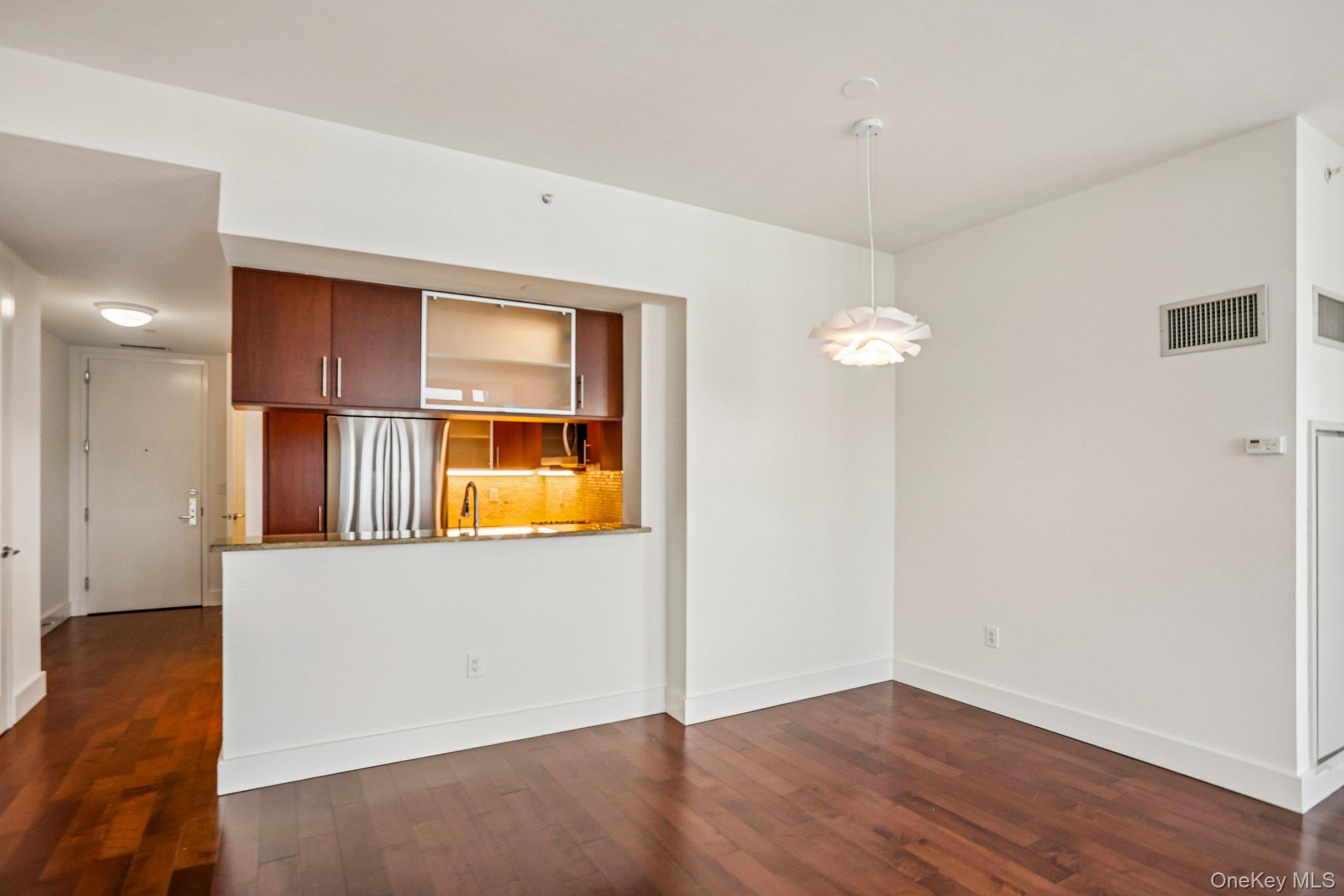175 Huguenot Street, Unit 2107 photo 17