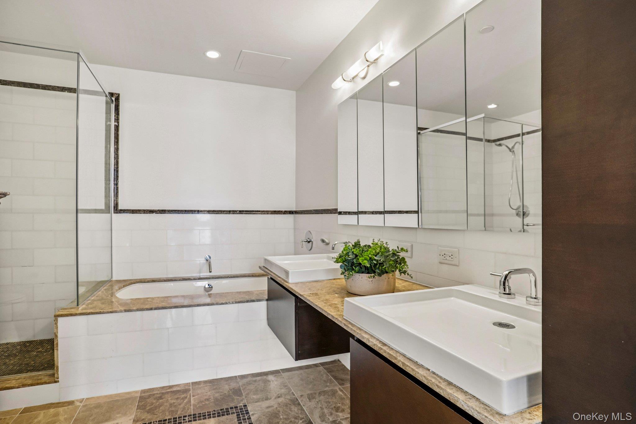 175 Huguenot Street, Unit 2107 photo 40