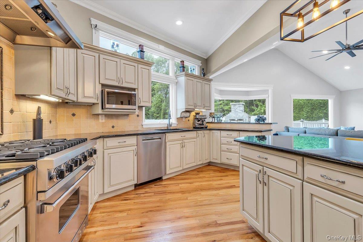 21 Buttonwood Drive – For Sale photo 10