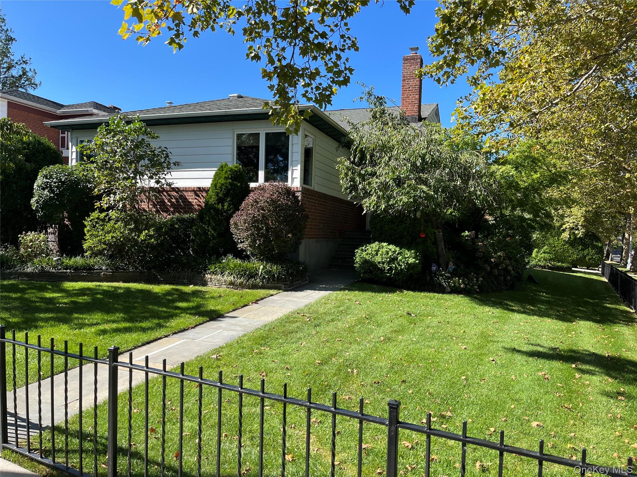 20953 28th Avenue – For Sale