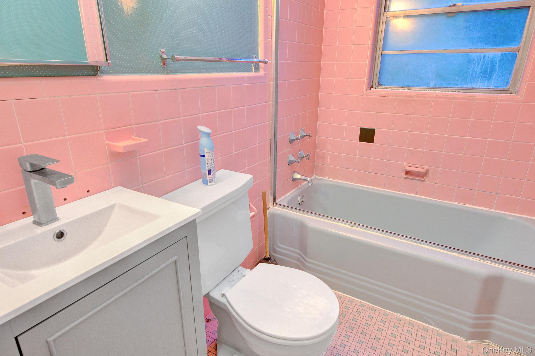 6 Soundview Road – For Sale photo 25