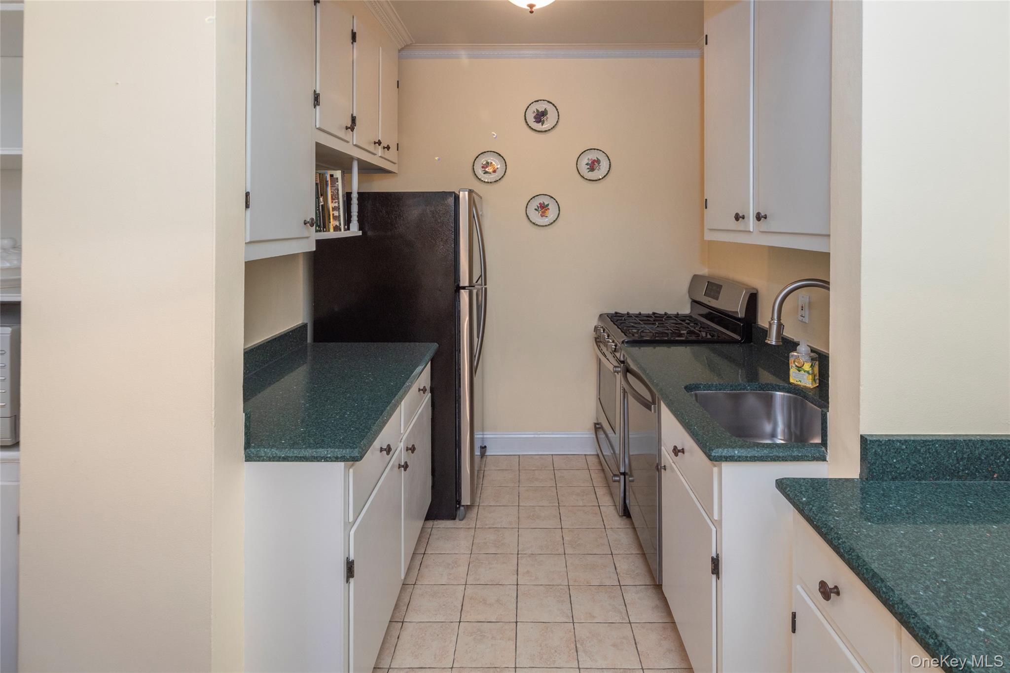 35 Parkview Avenue, Unit 1D photo 11