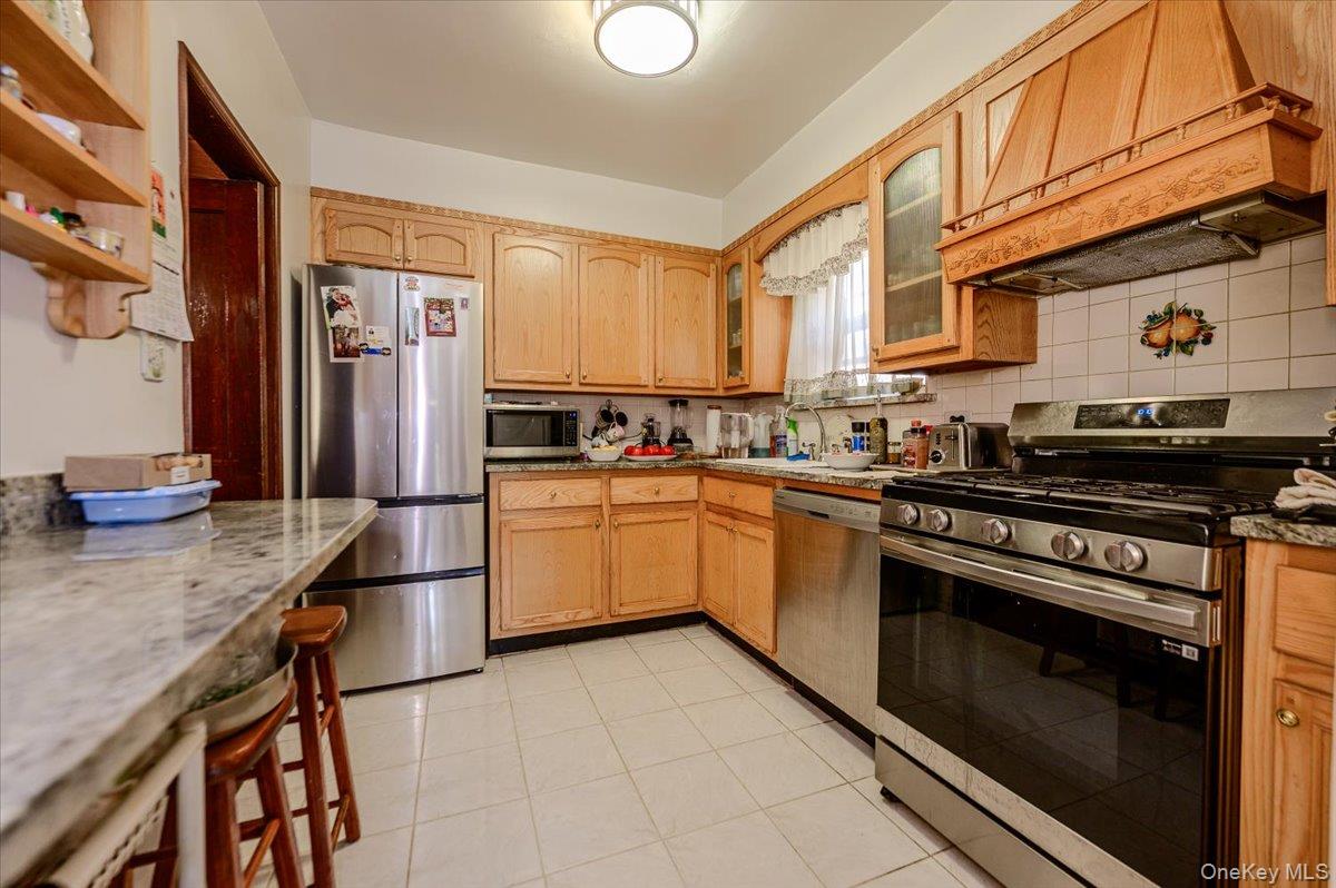 631 Kimball Avenue – For Sale photo 9