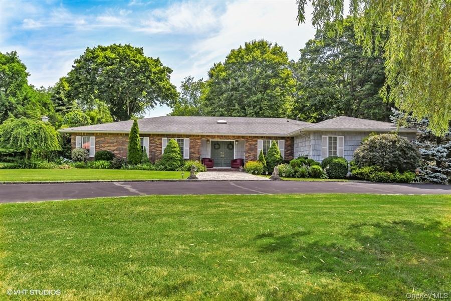 23 Hill House Lane – For Sale photo 2