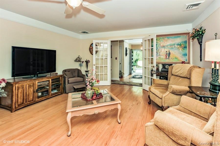 23 Hill House Lane – For Sale photo 7