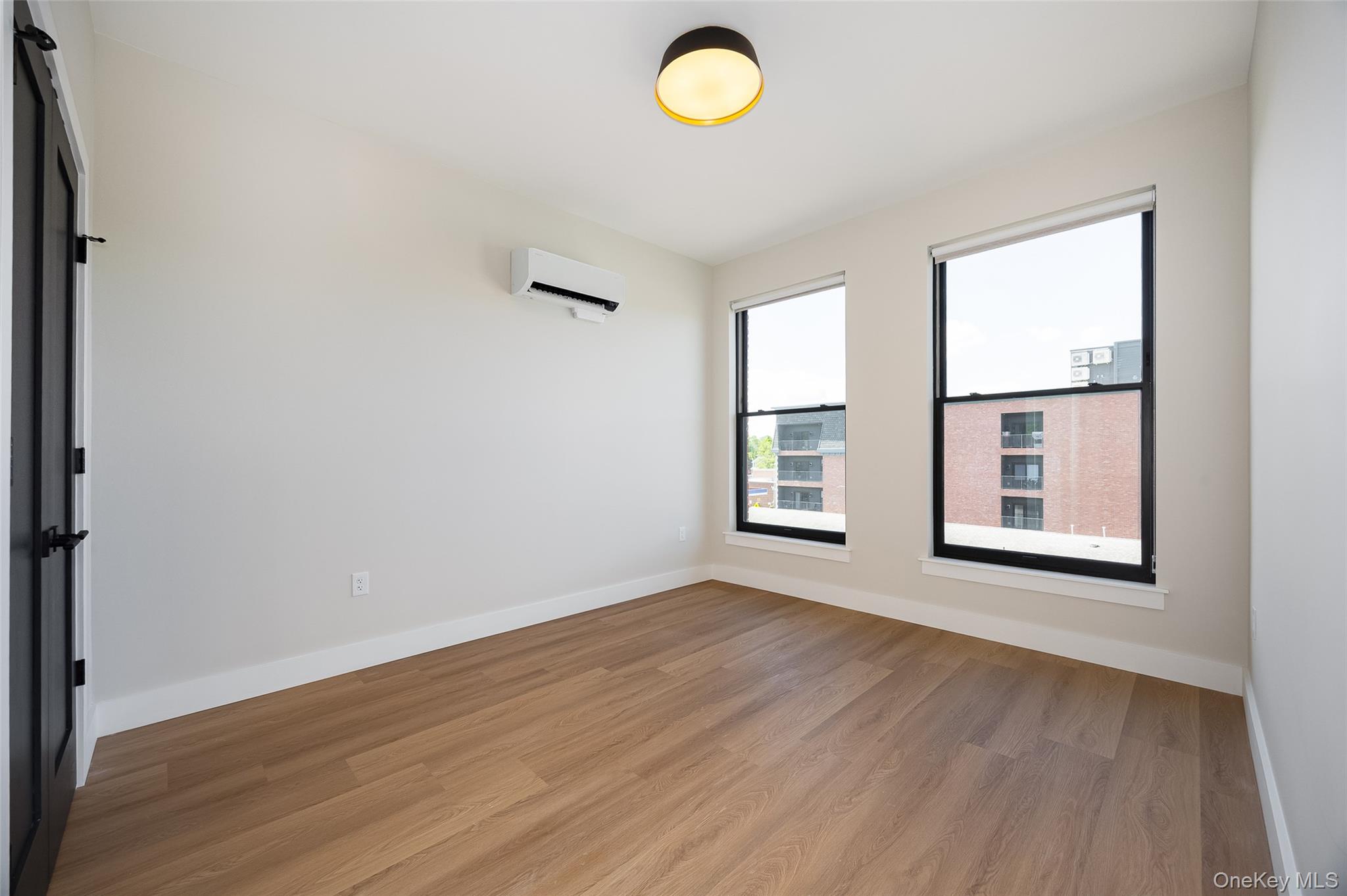364 Main Street, Unit 208 photo 5
