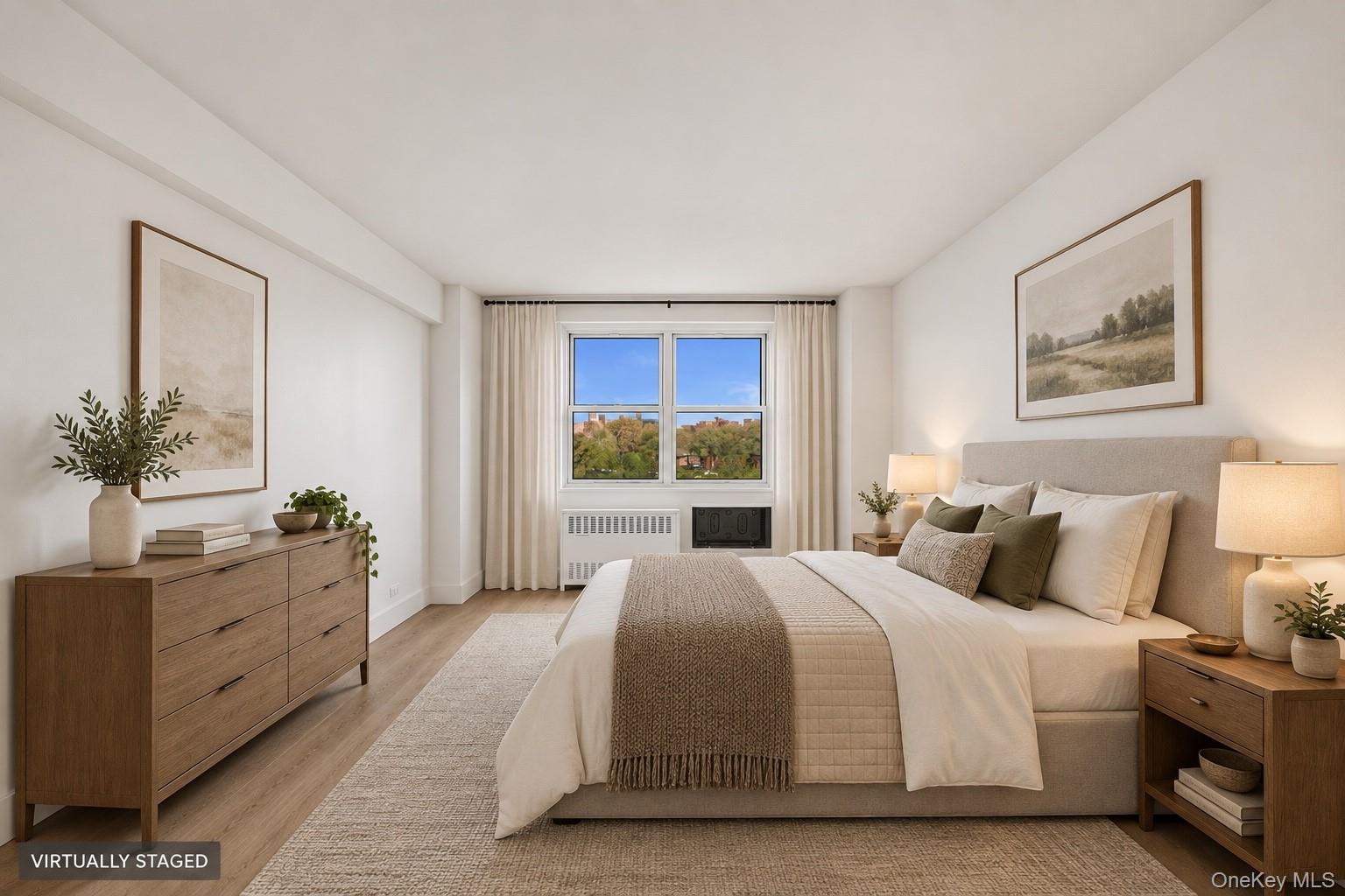 880 Boynton Avenue, Unit 1E photo 2
