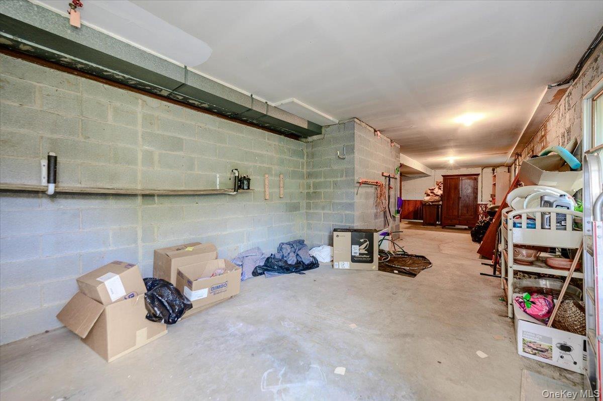 77 W Devonia Avenue – For Sale photo 14