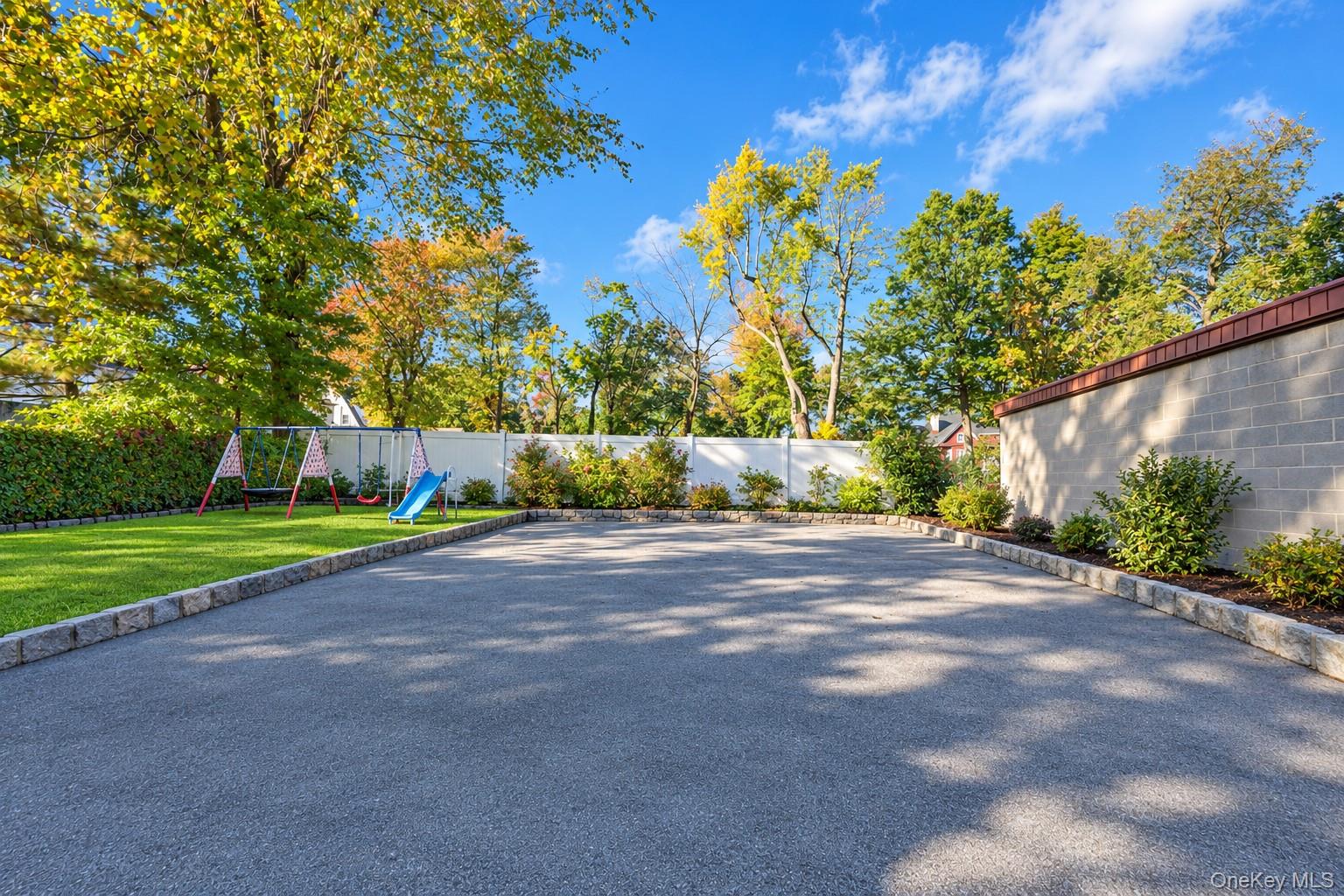167 Coligni Avenue – For Sale photo 6