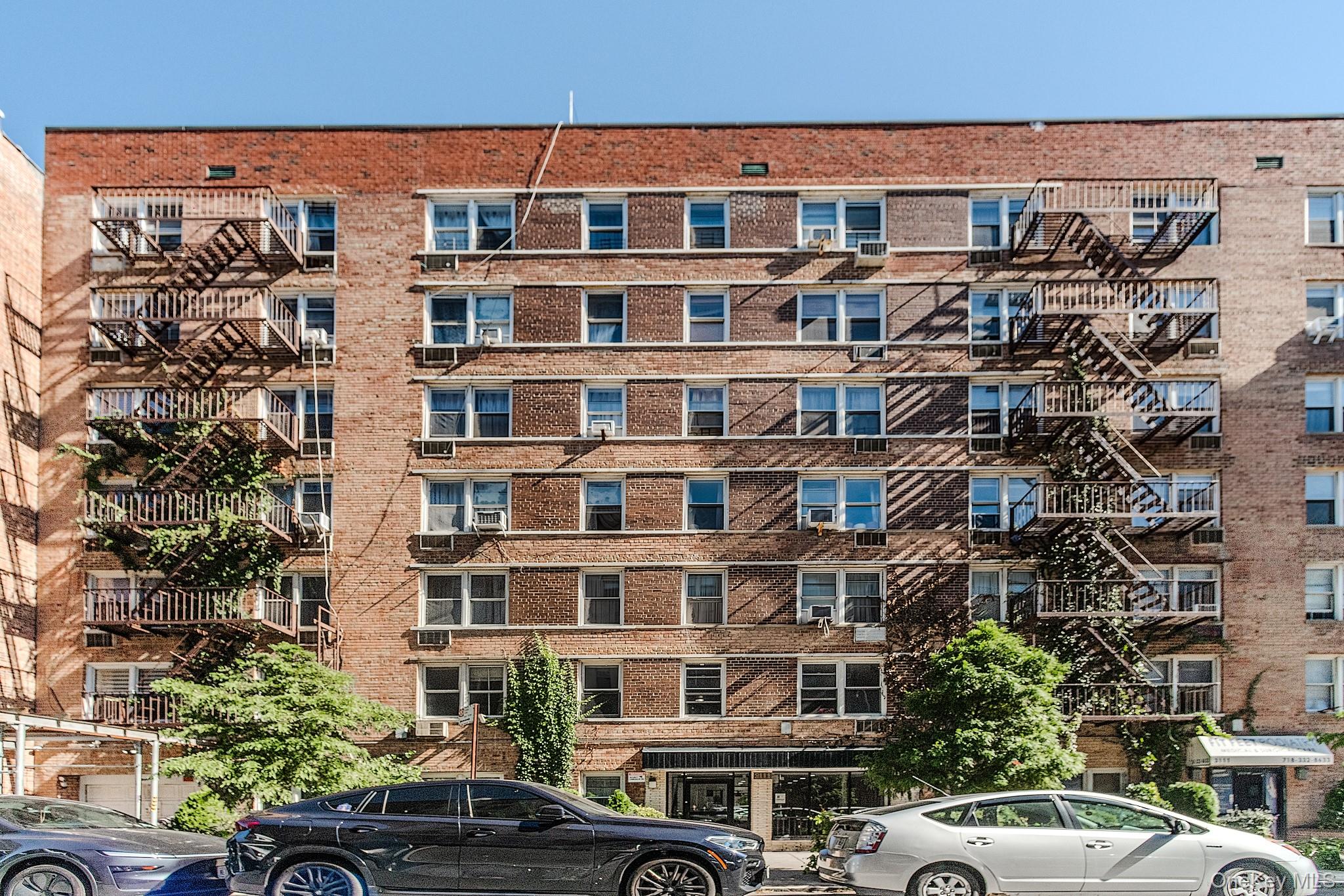 3111 Brighton 2nd Street, Unit 3H
