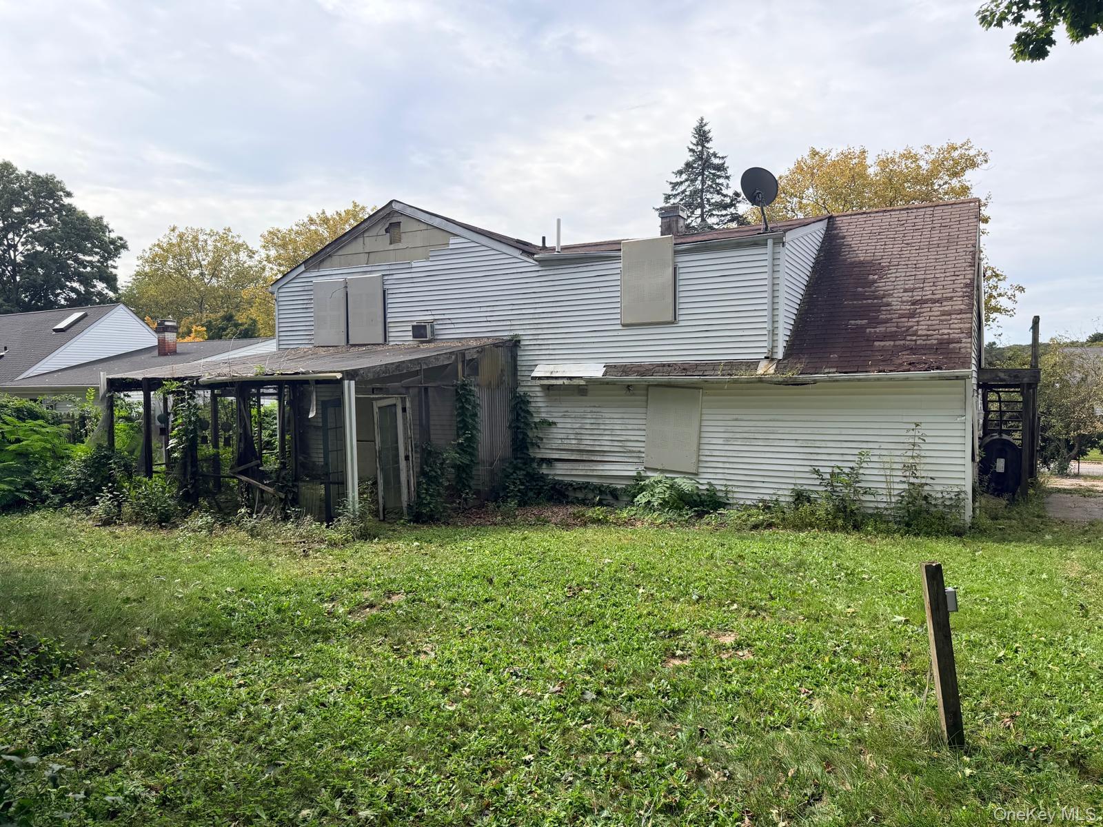 71 Matsunaye Drive – For Sale photo 3