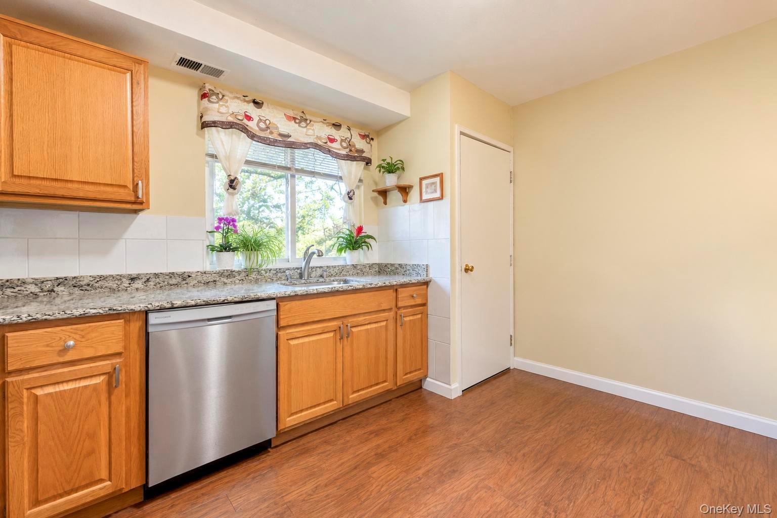 4 Balsam Court, Unit 4 photo 12